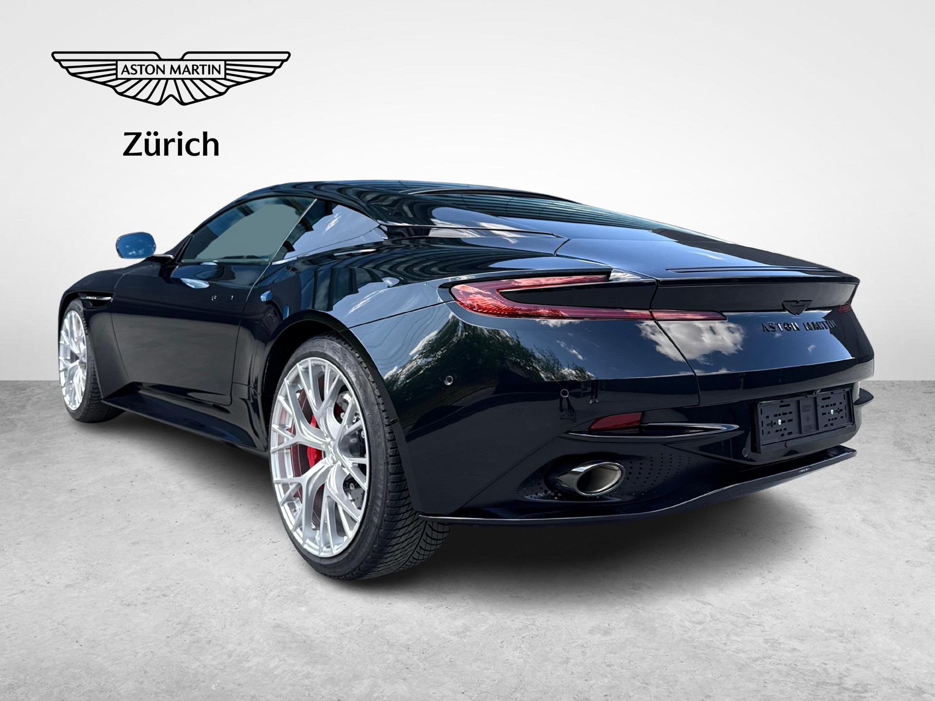 ASTON MARTIN DB12 Coupé 4.0 V8 Bi-Turbo-showroom-element-2