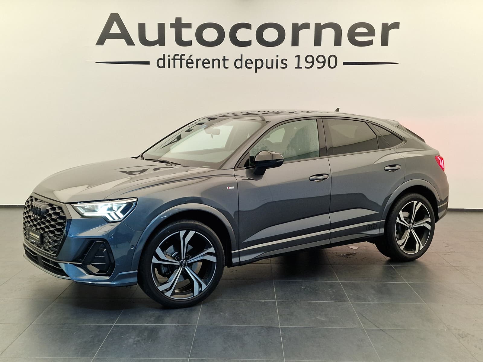 AUDI Q3 Sportback 35 TFSI S line Attraction S-tronic-image-0