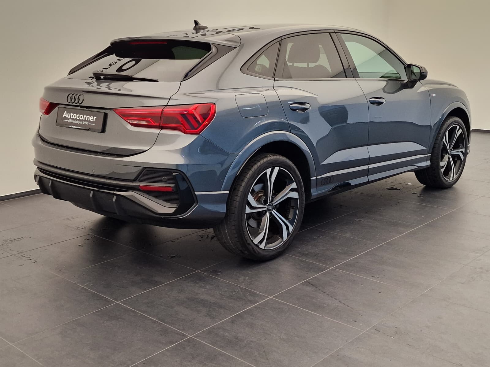 AUDI Q3 Sportback 35 TFSI S line Attraction S-tronic-image-6