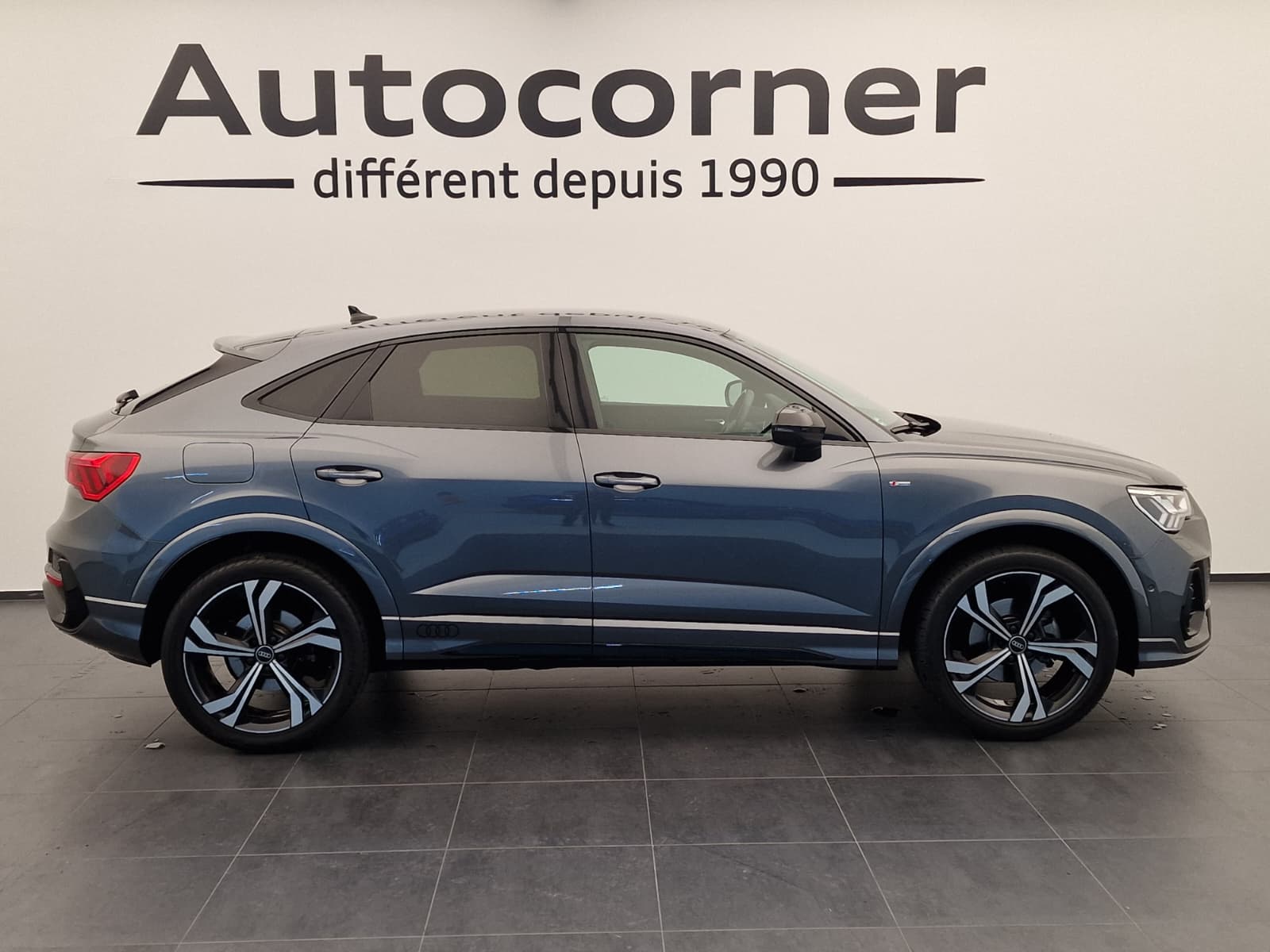 AUDI Q3 Sportback 35 TFSI S line Attraction S-tronic-image-5