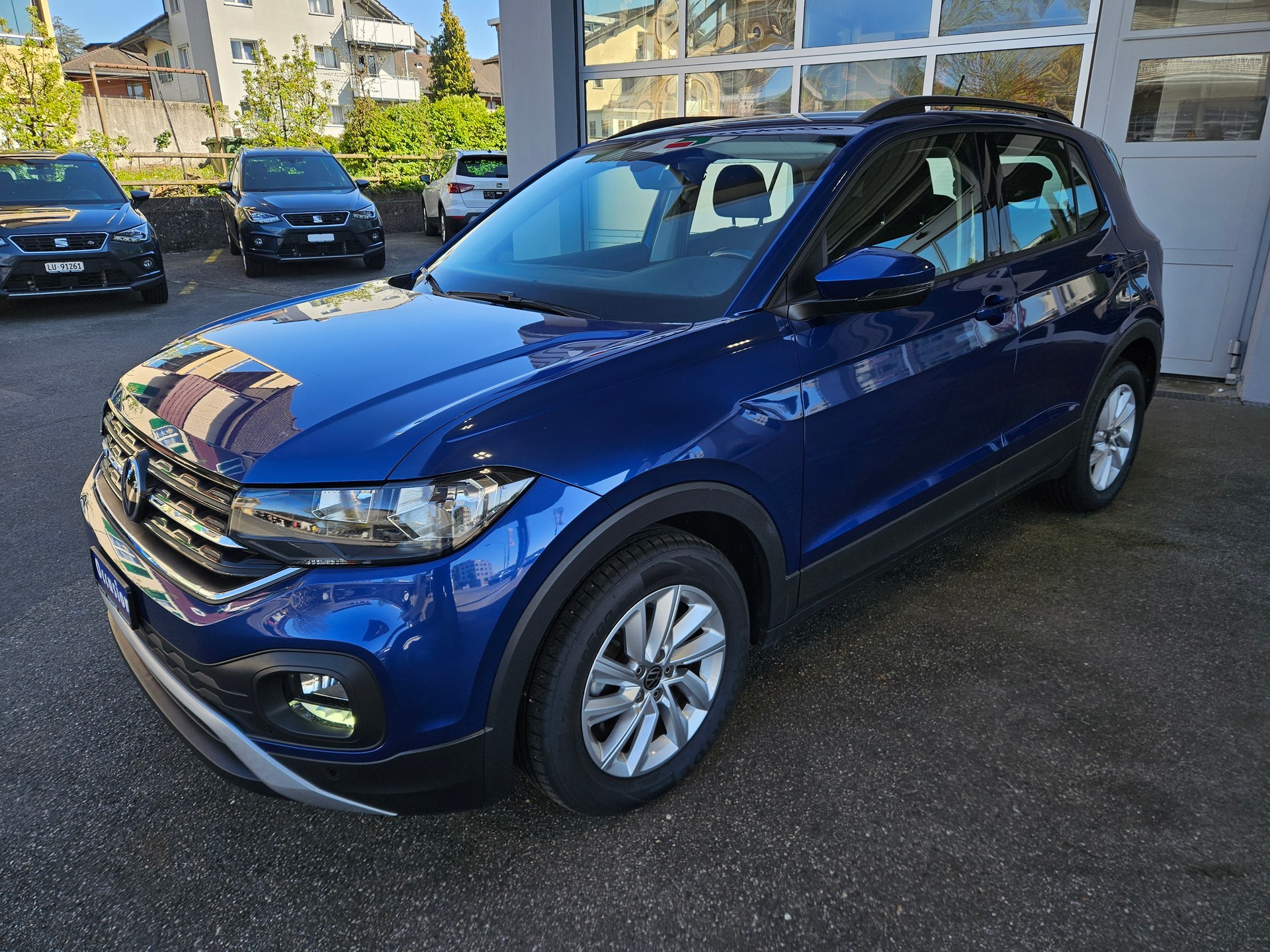 VW T-Cross 1.0 TSI Life DSG-image-3