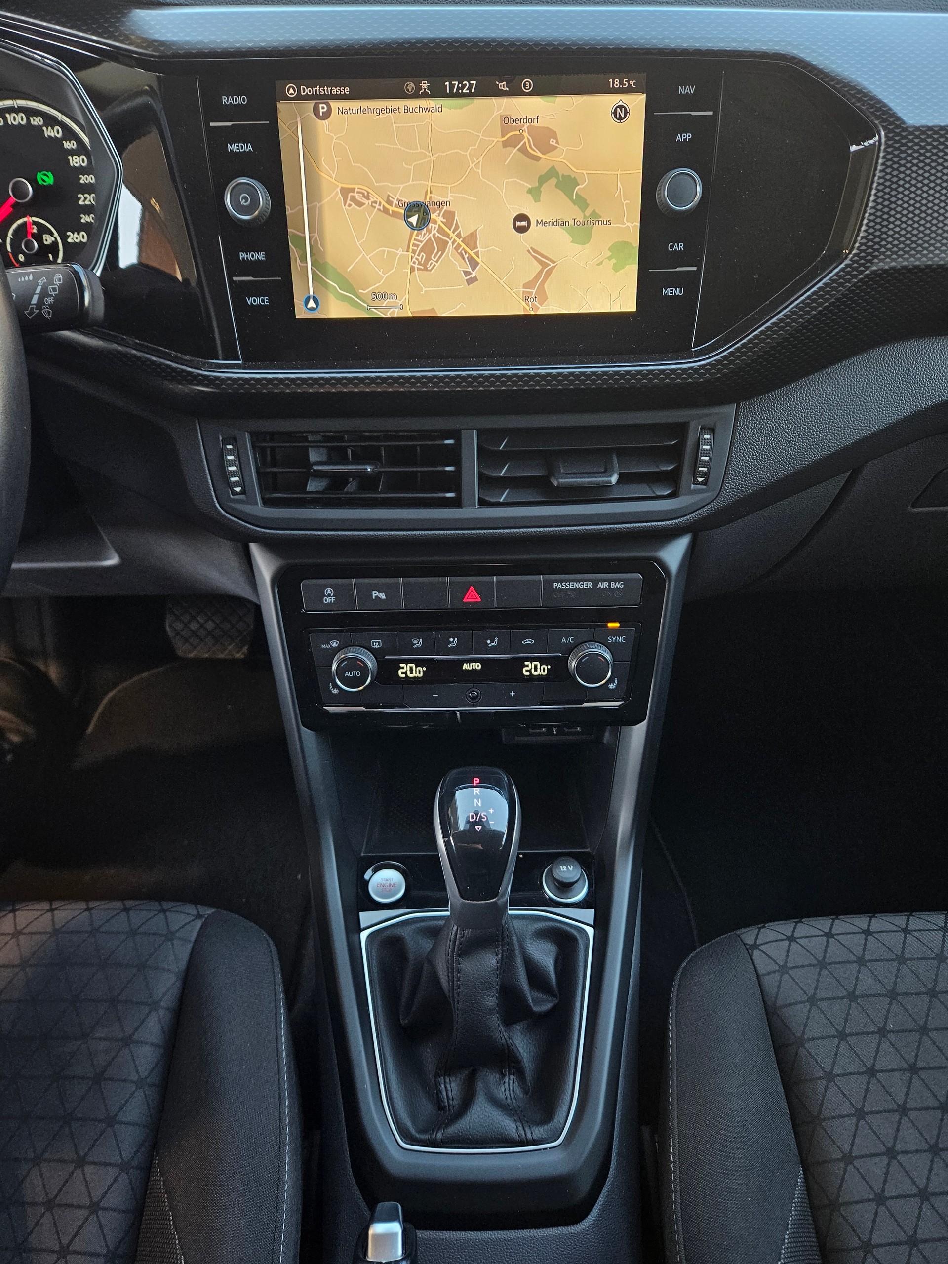 VW T-Cross 1.0 TSI Life DSG-image-6