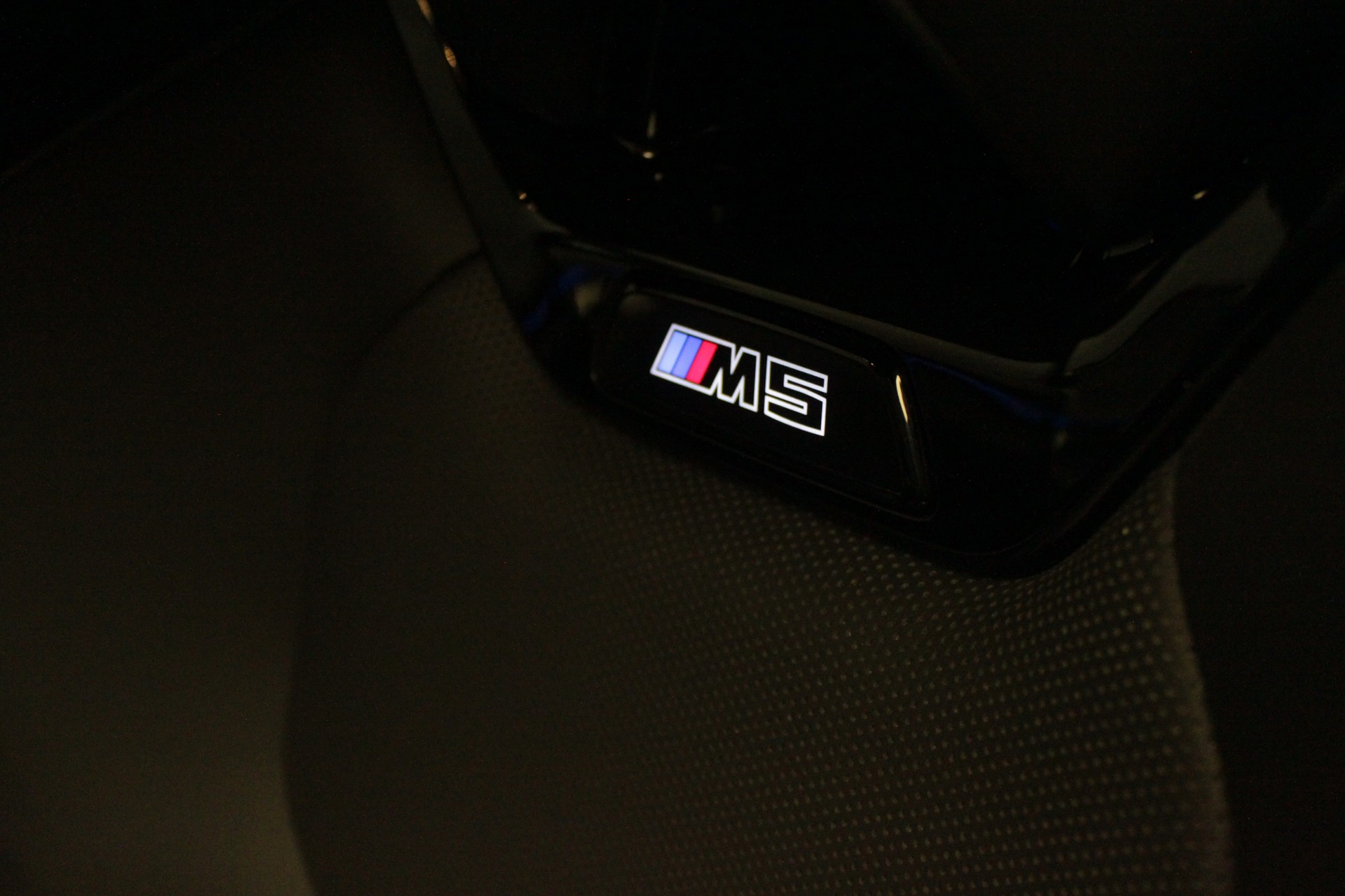 BMW M5 xDrive-image-18