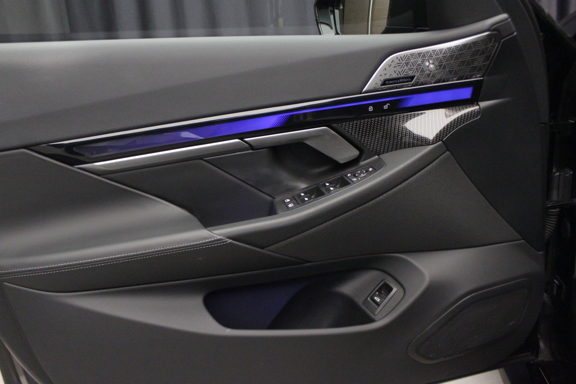 BMW M5 xDrive-image-20