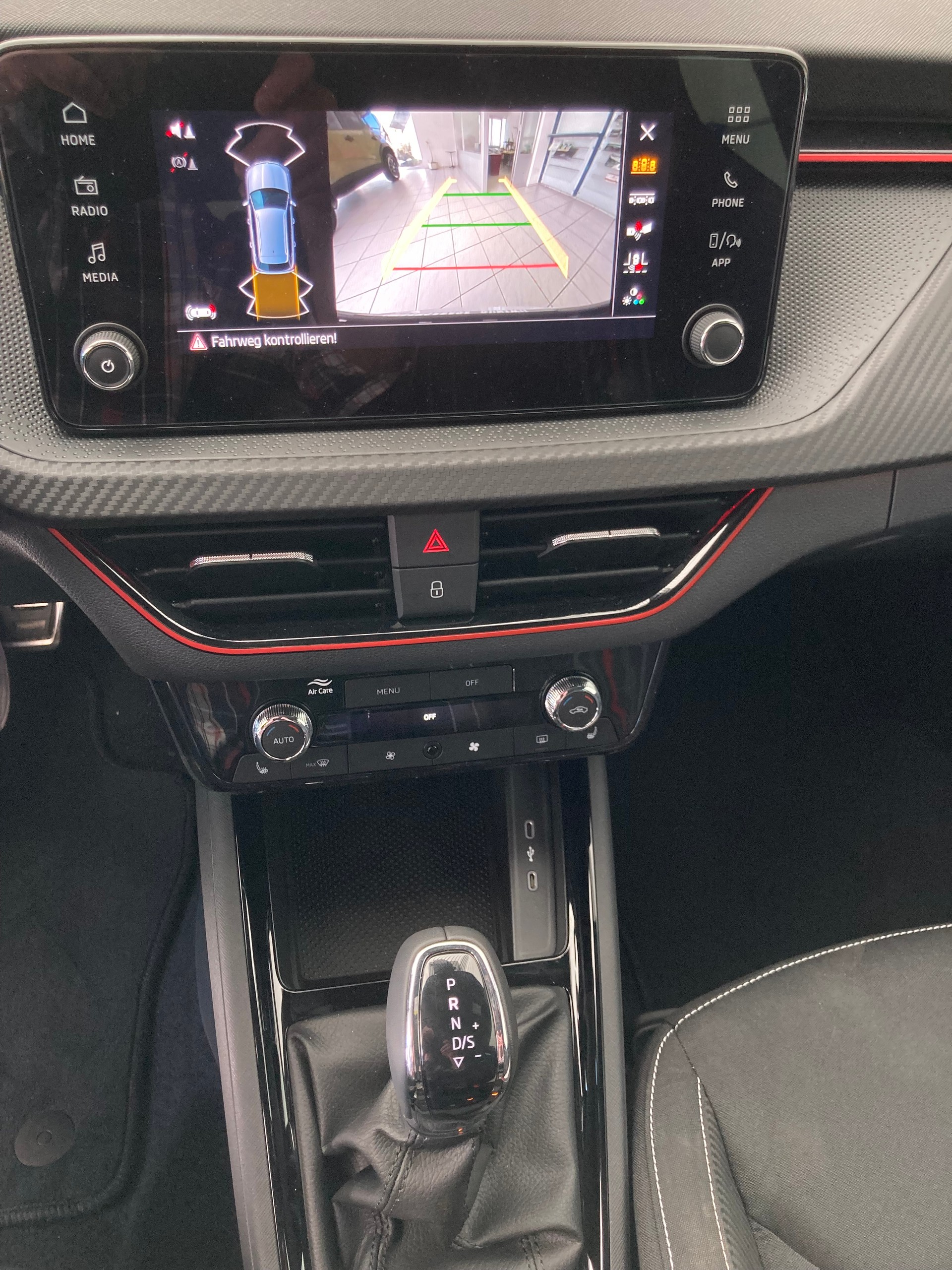 SKODA Kamiq 1.5 TSI Monte Carlo DSG-image-11