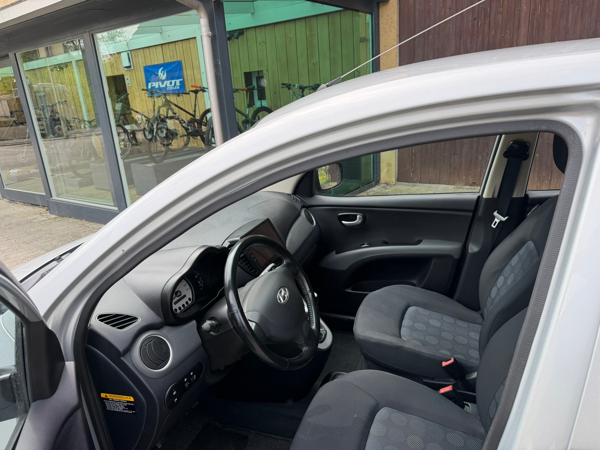 HYUNDAI i10 1.2 Style-image-7