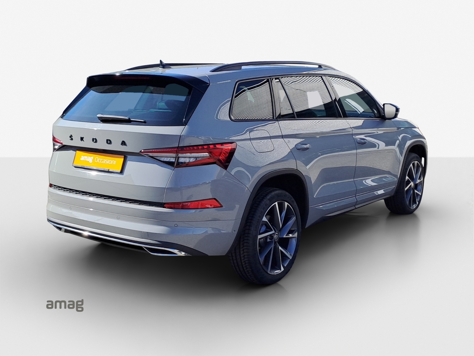 SKODA Kodiaq 2.0 TSI 4x4 SportLine-image-4