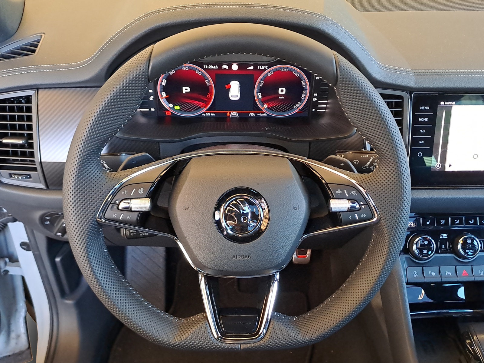 SKODA Kodiaq 2.0 TSI 4x4 SportLine-image-9