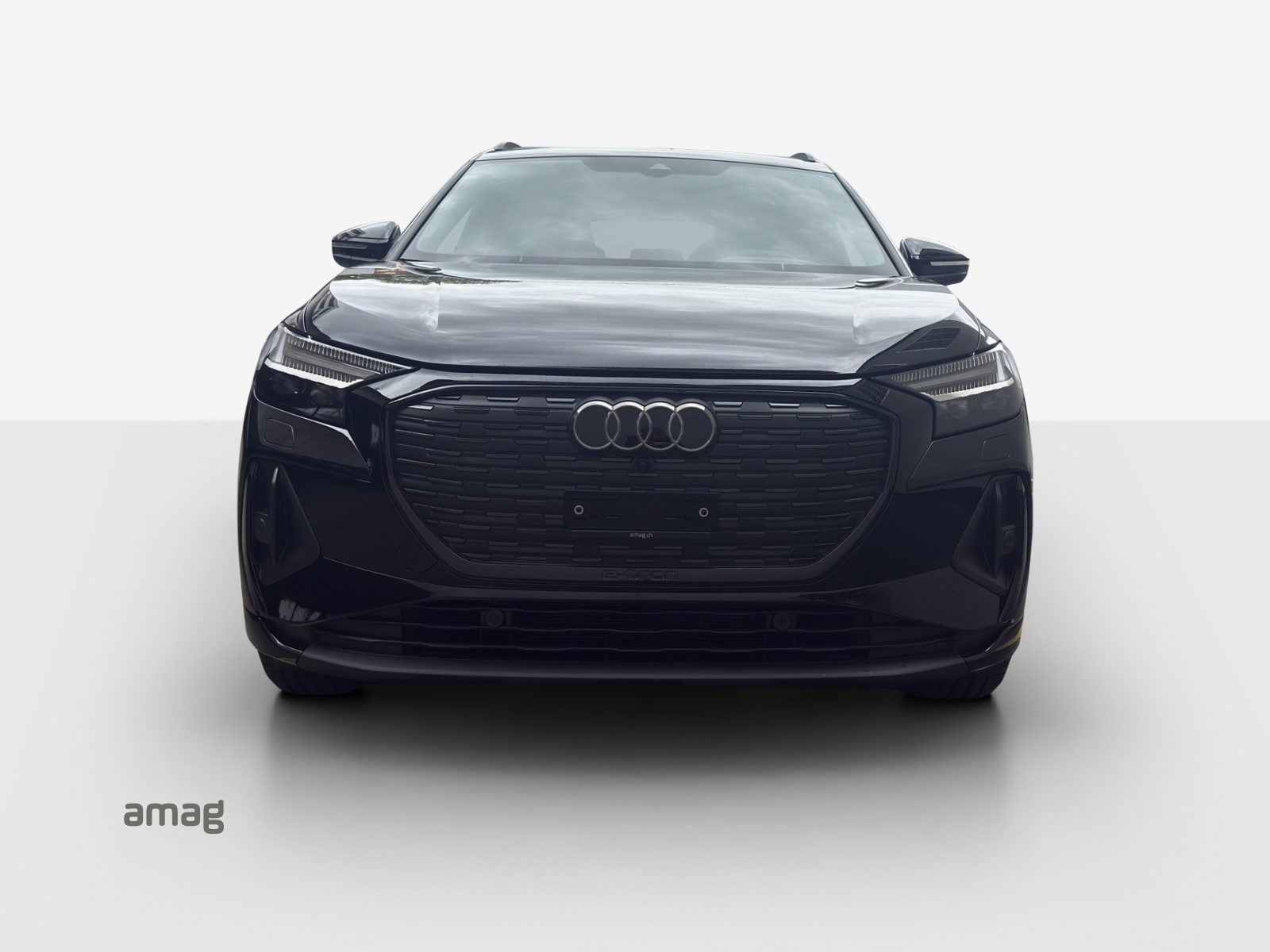 AUDI Q4 e-tron 45 Edition Swiss Ski quattro-image-1