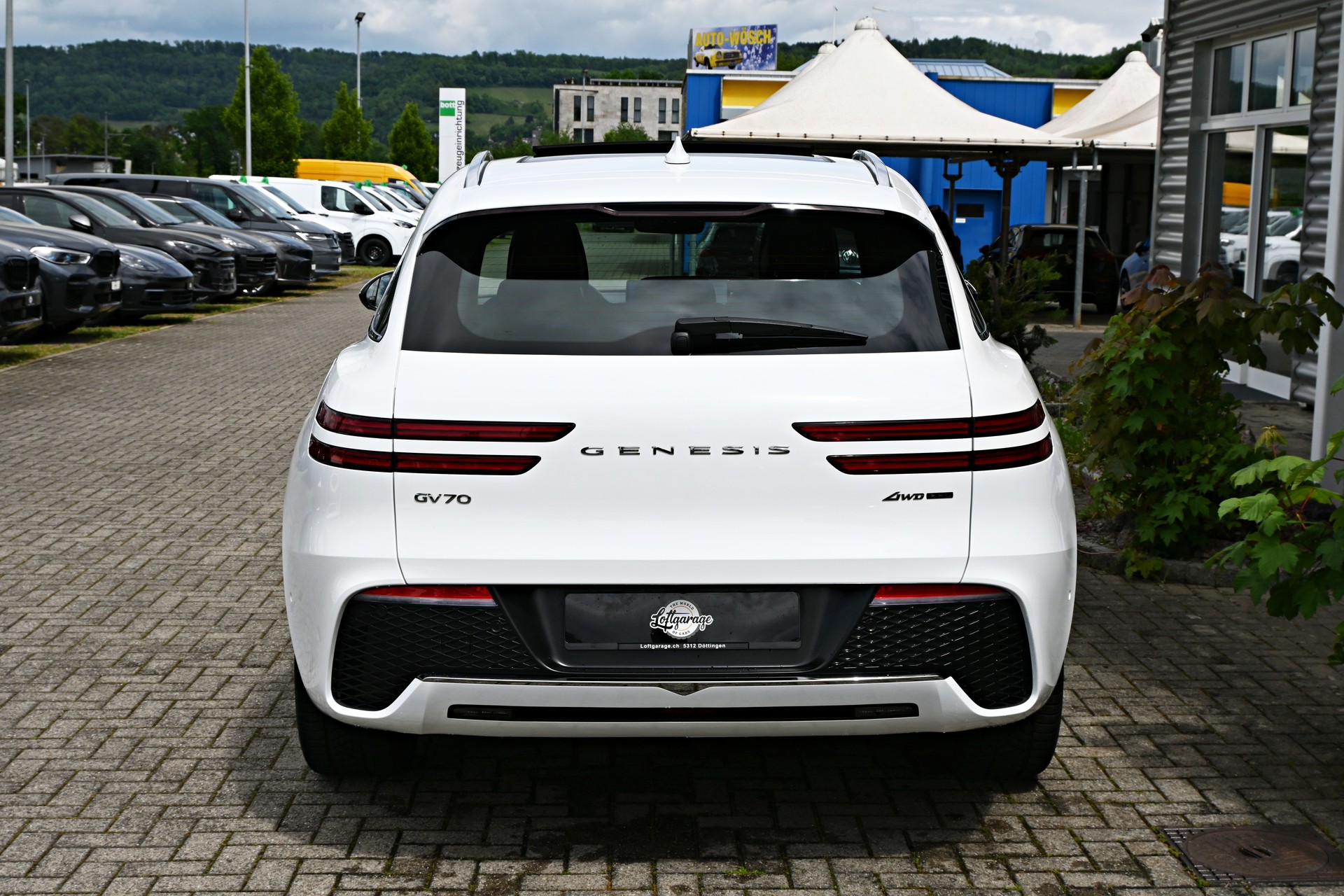 GENESIS GV70 2.2 CRDI Luxury AT8 AWD + (CH Auto) Voll-Ausstattung-image-3