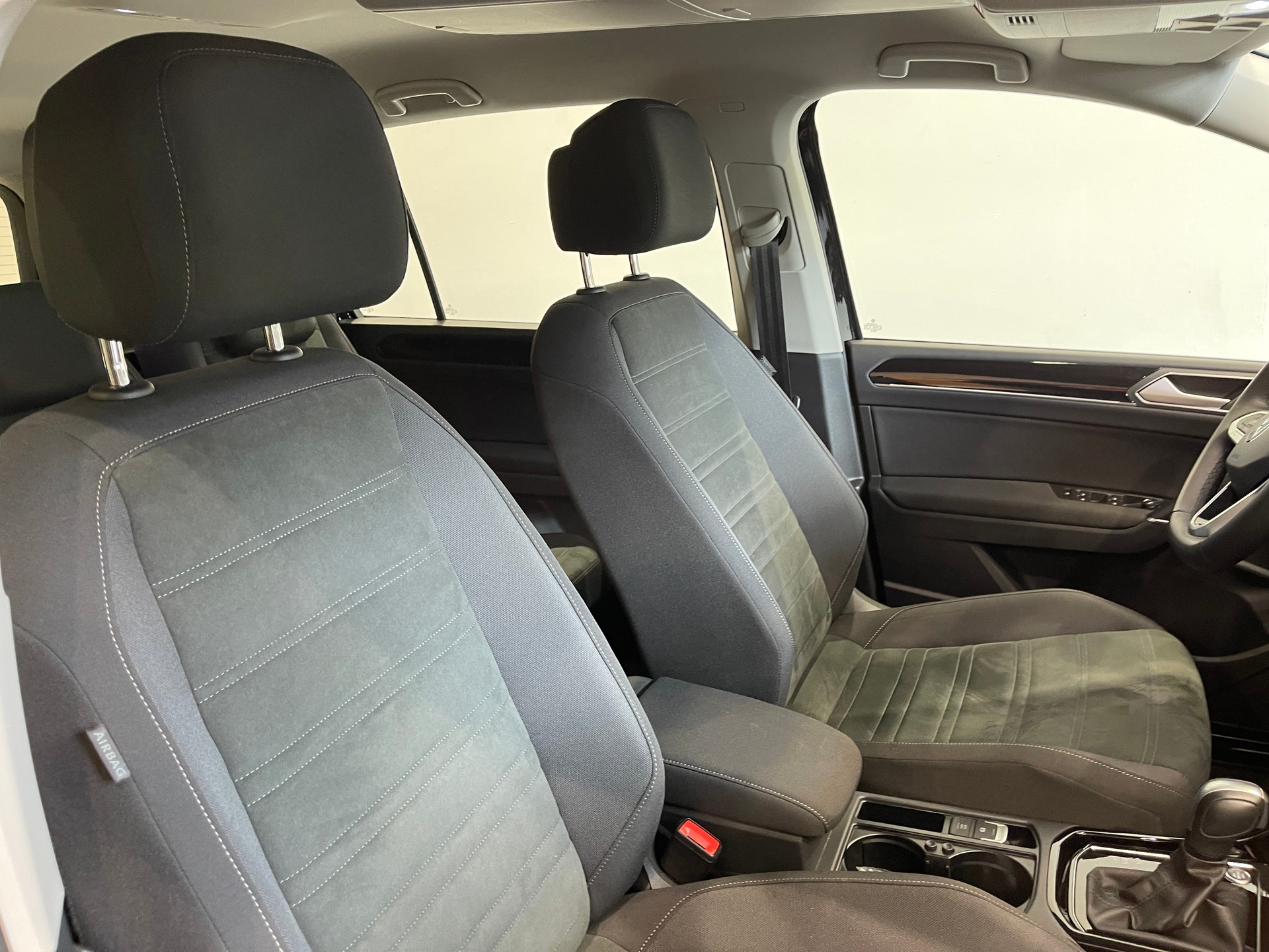 VW Touran 2.0 TDI BlueMotion Technology Highline DSG *R-LINE*7 PLATZ*-image-15