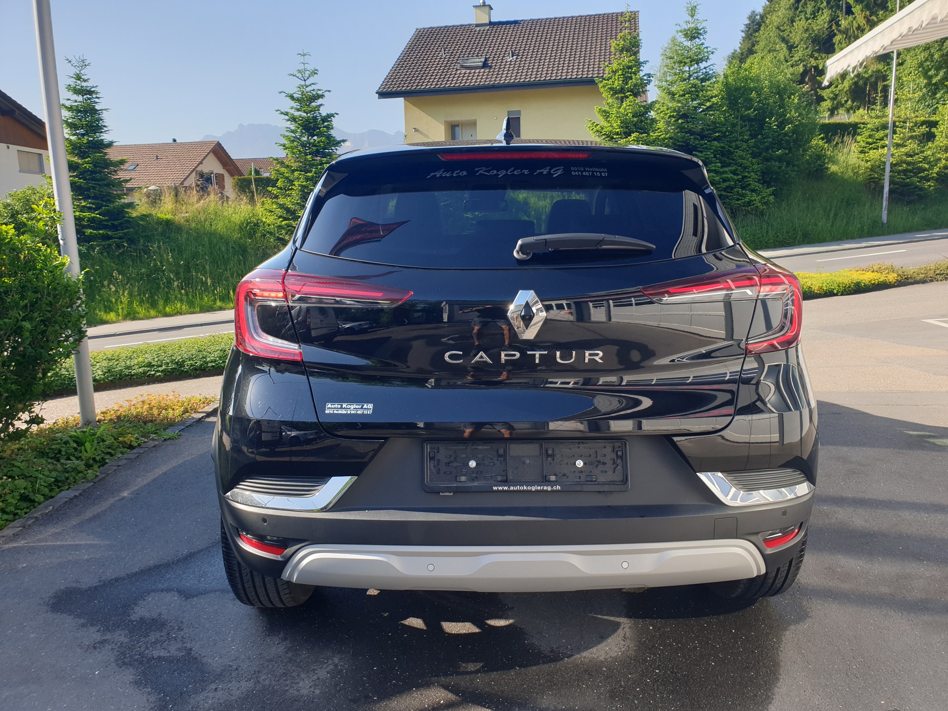 RENAULT Captur 1.3 TCe Techno EDC-image-3