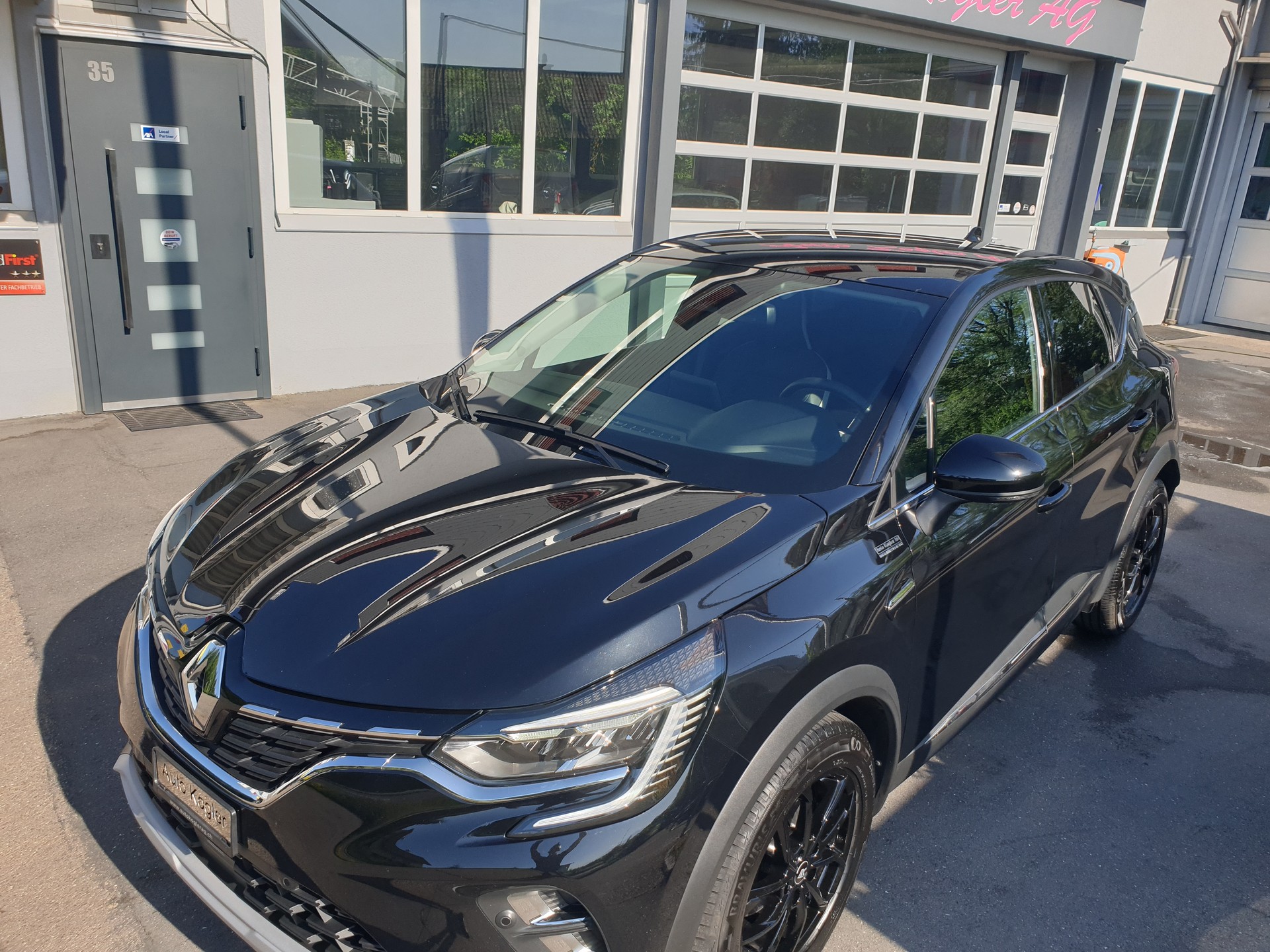 RENAULT Captur 1.3 TCe Techno EDC-image-15