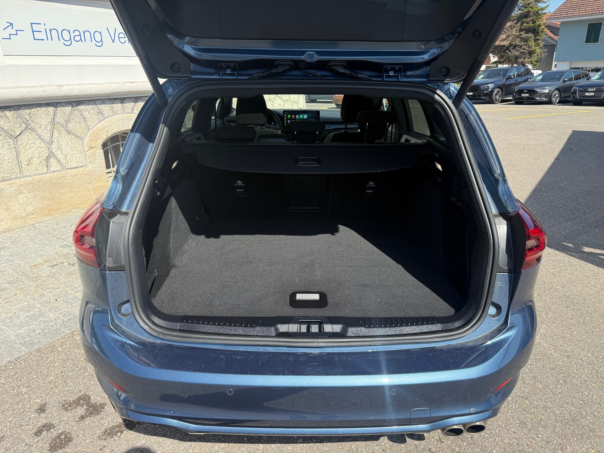 FORD Focus Station Wagon 1.0i EcoB Hybrid 155 ST-Line X-image-10