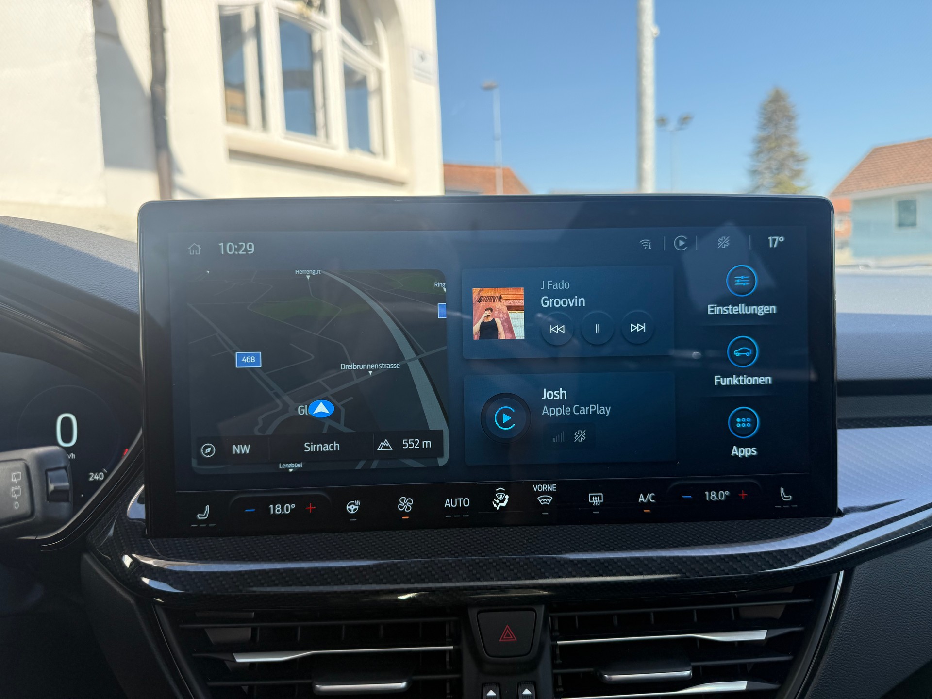 FORD Focus Station Wagon 1.0i EcoB Hybrid 155 ST-Line X-image-16