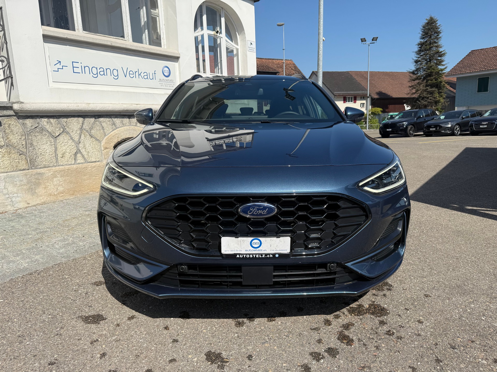FORD Focus Station Wagon 1.0i EcoB Hybrid 155 ST-Line X-showroom-element-2