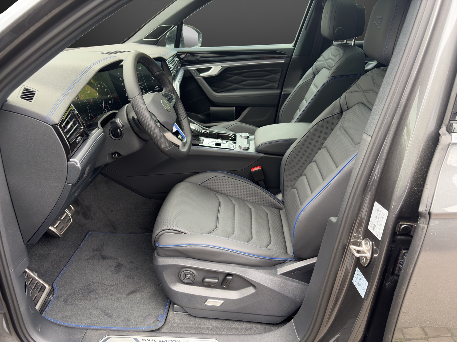 VW Touareg 3.0 TSI eHybrid R Final Edition Tiptronic-image-7