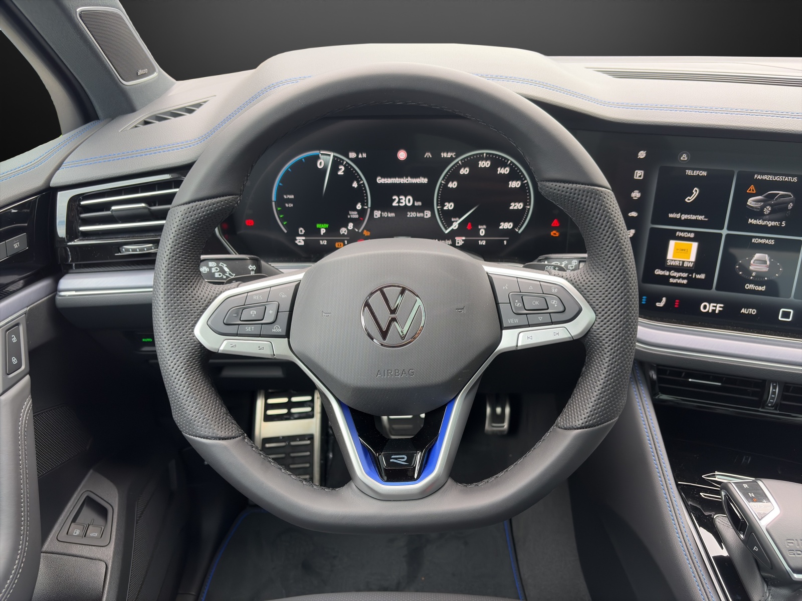 VW Touareg 3.0 TSI eHybrid R Final Edition Tiptronic-image-10