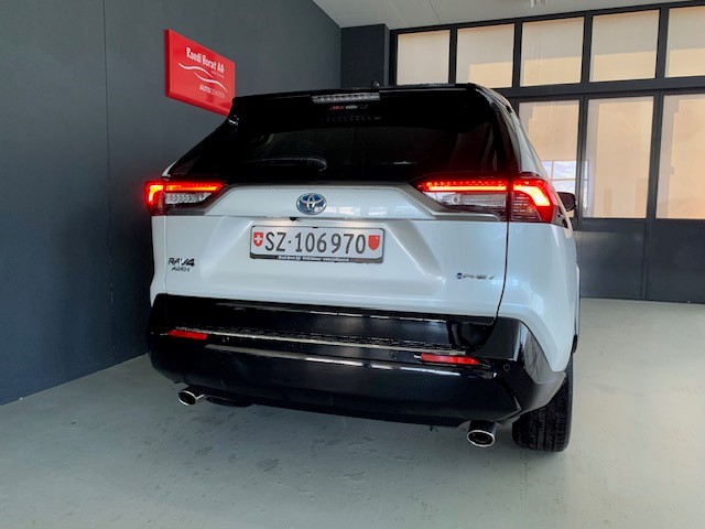TOYOTA RAV-4 2.5 Plug-In-Hybrid Platinum-image-6