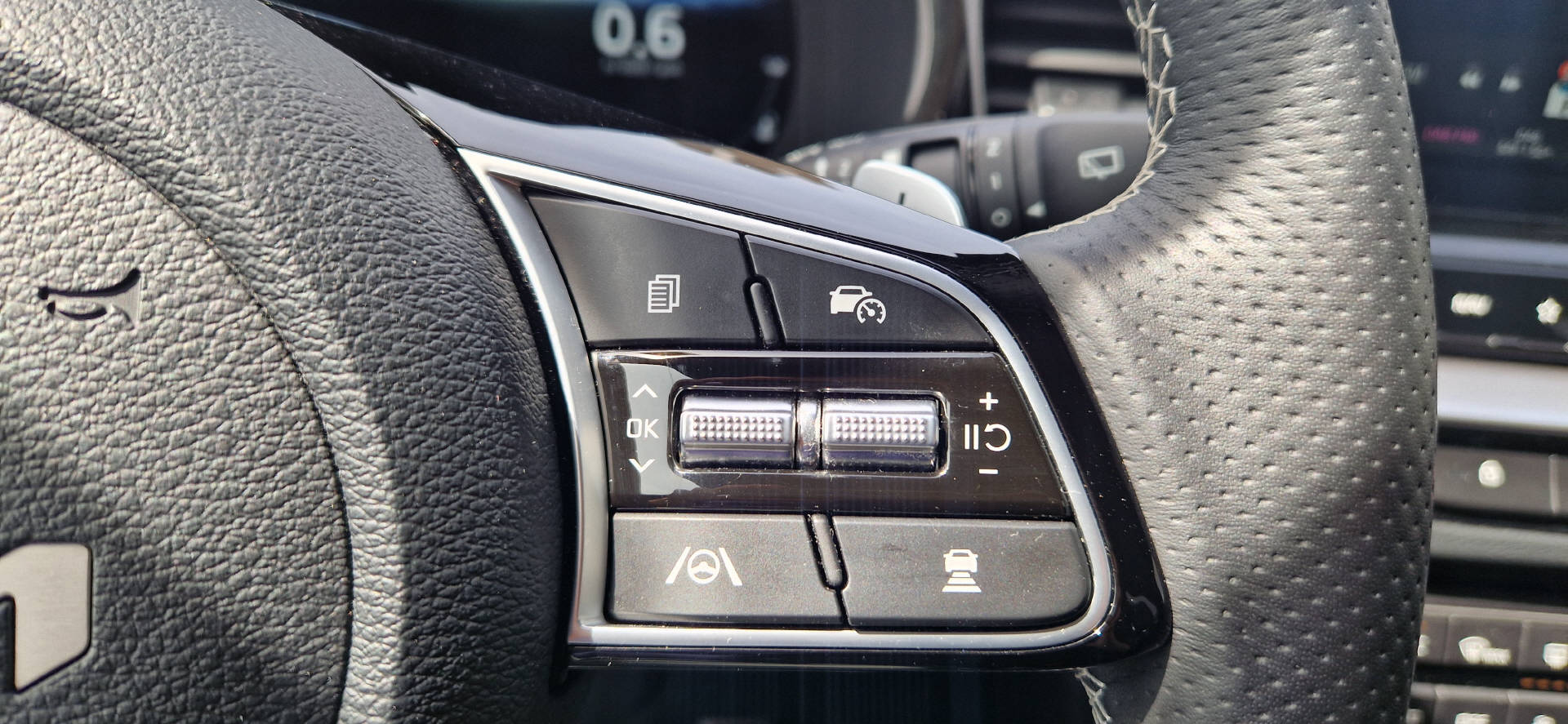 KIA Ceed SW 1.5 T-GDi MHEV GT-Line-image-14