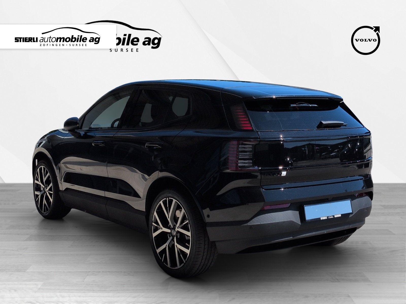 VOLVO EX 30 E60 Twin Ultra Performance Sw. Black Ed. AWD-image-6