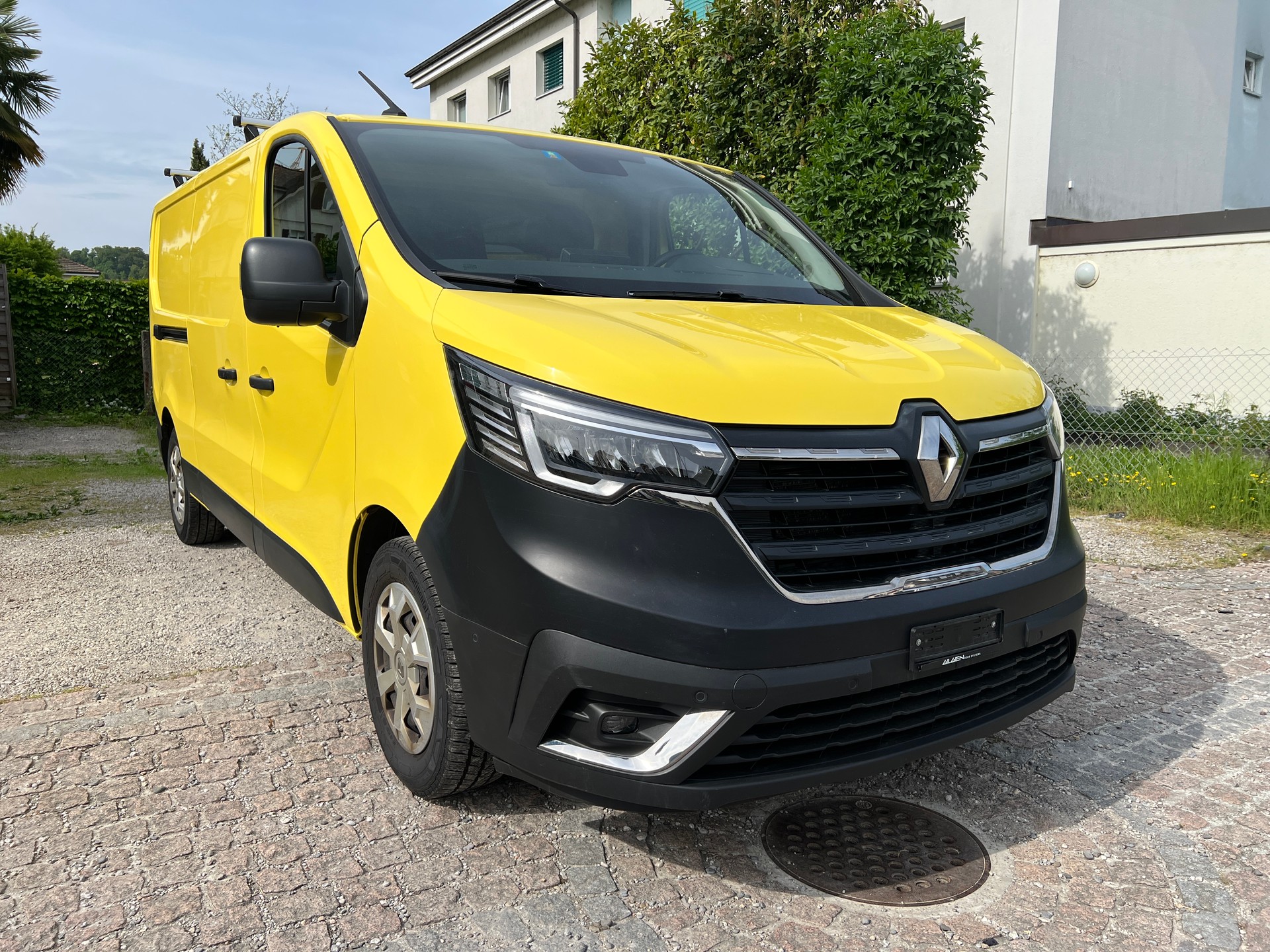RENAULT Trafic 2.0 Blue dCi 150 Advance L2H1 EN