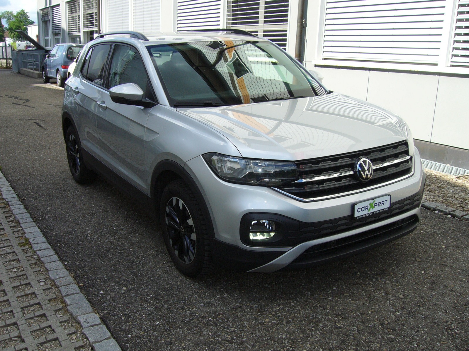 VW T-Cross 1.0 TSI Life-image-1