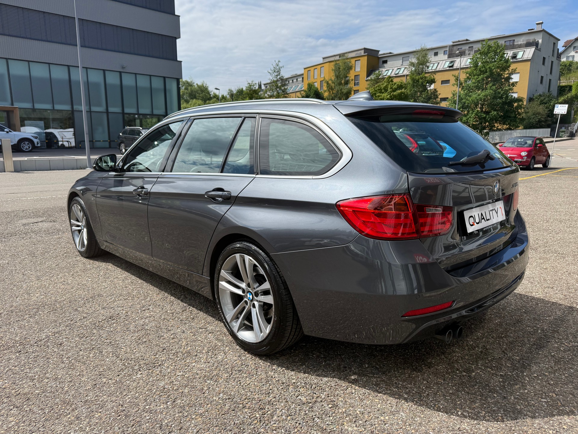 BMW 328i Touring Sport Line Steptronic-image-5