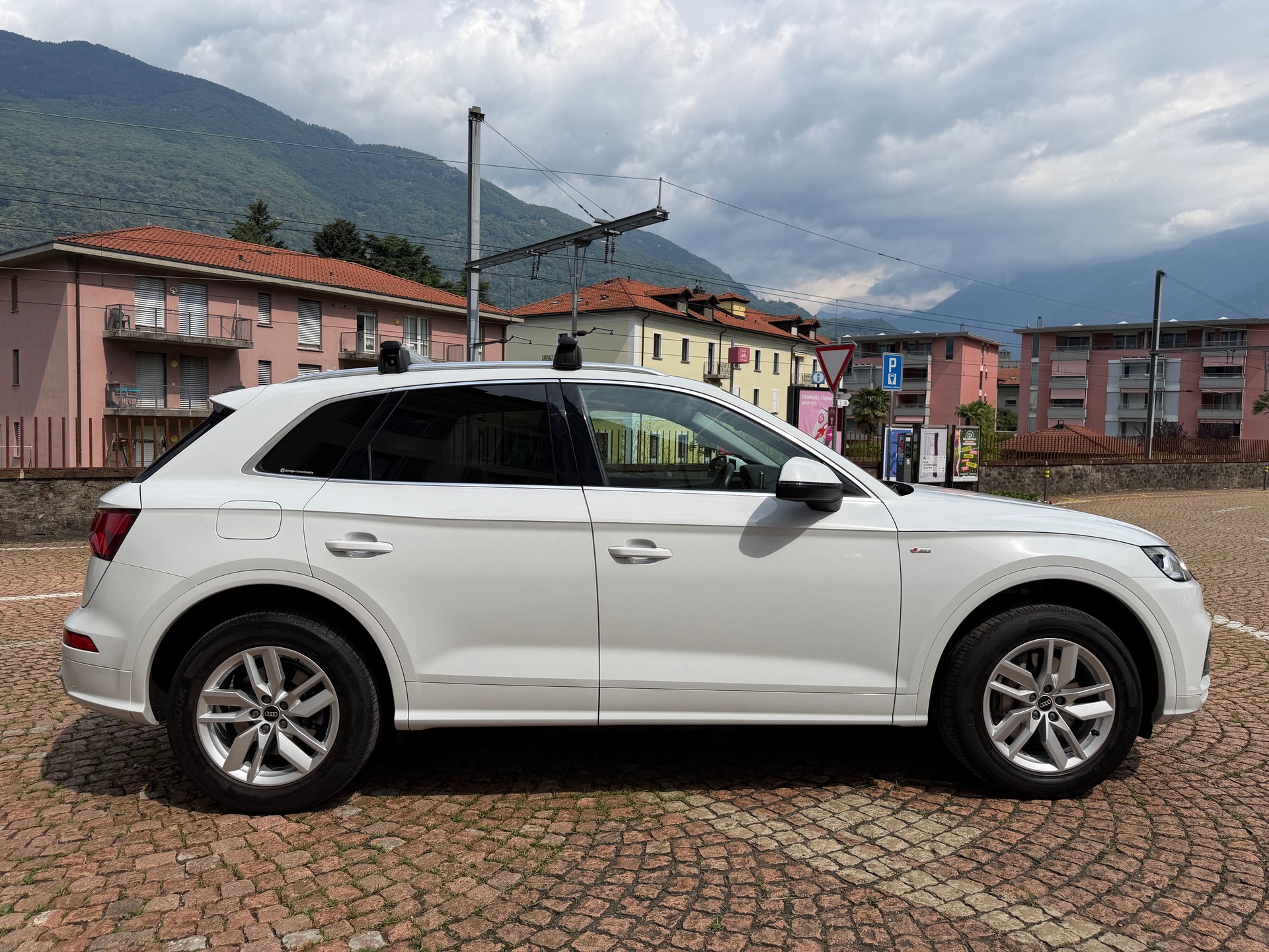 AUDI Q5 55 TFSI e sport quattro-image-2