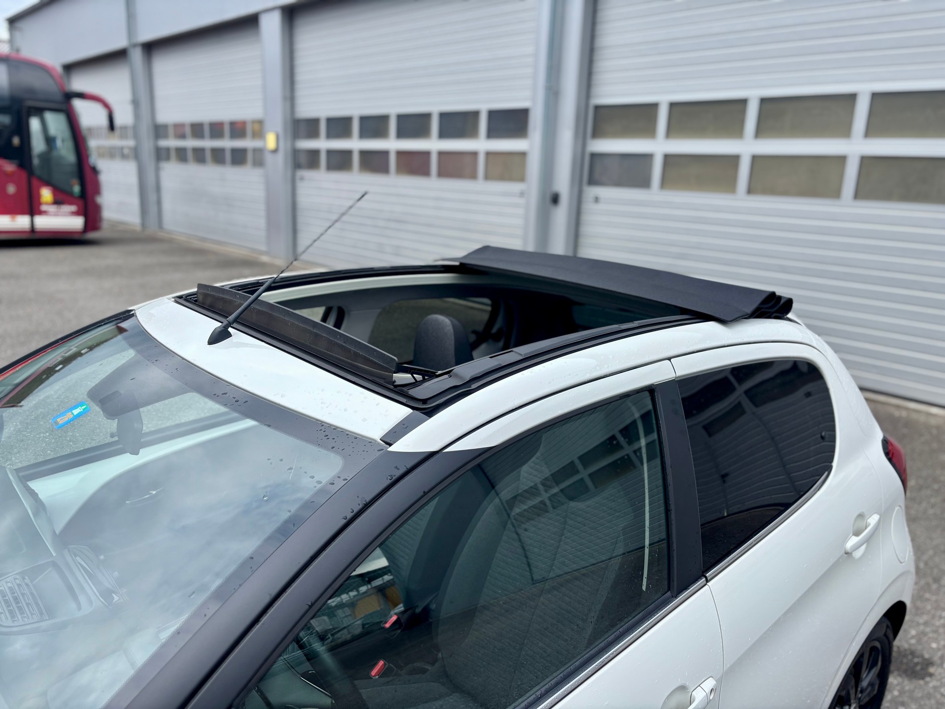 CITROEN C1 1.0 VTi ETG5 Feel Edition Airscape-image-13