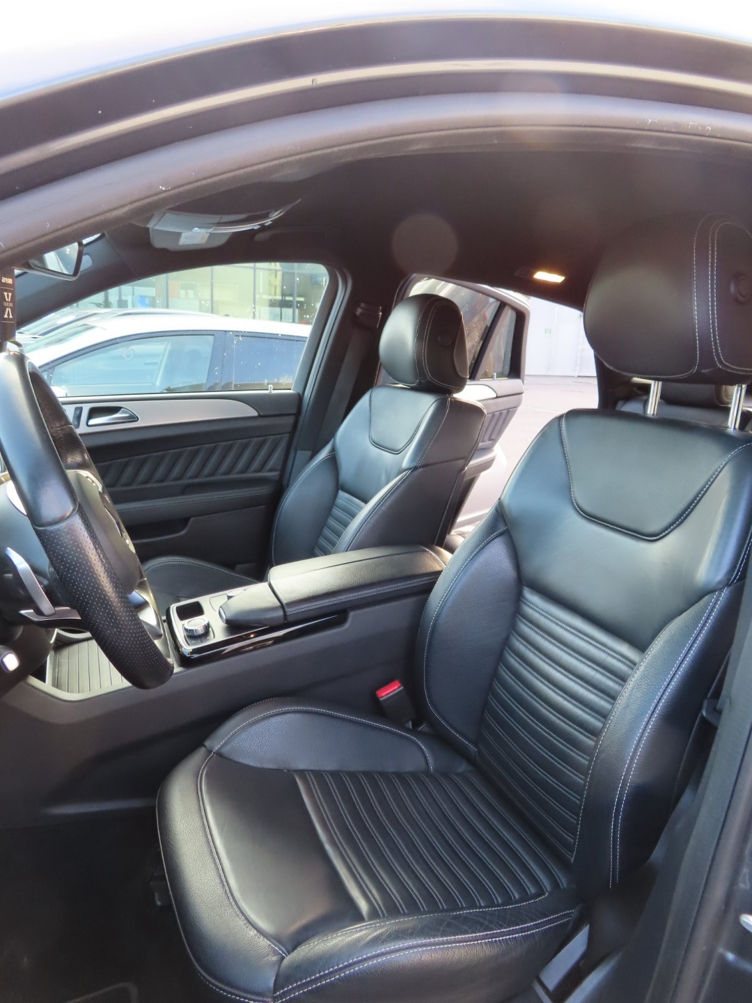 MERCEDES-BENZ GLE 350 d-image-3