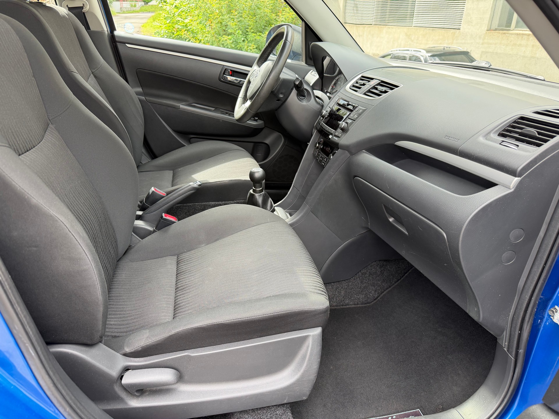 SUZUKI Swift 1.2i 16V GL Top Indigo-image-13