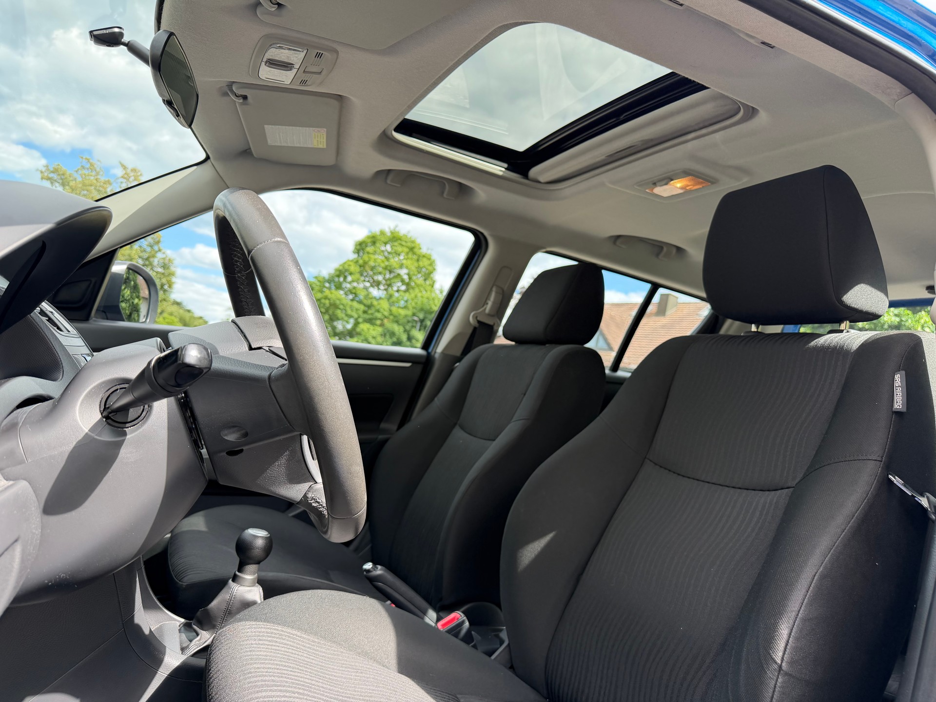 SUZUKI Swift 1.2i 16V GL Top Indigo-image-14