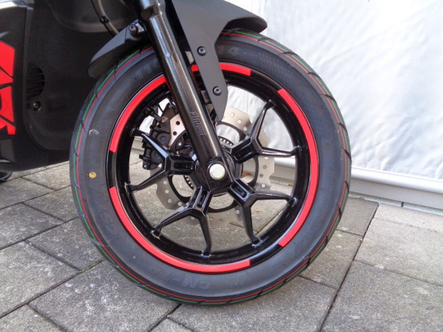 APRILIA SR GT 125 ABS-image-9