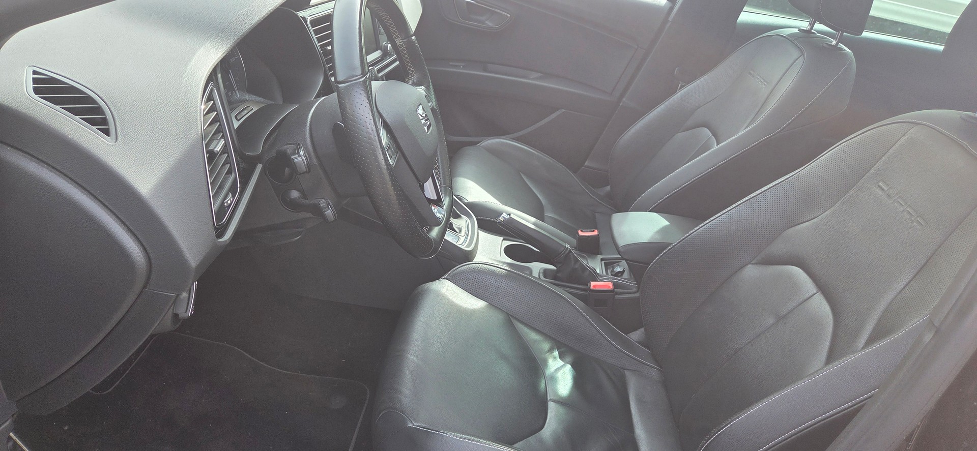 SEAT 2.0 TSI 280 Cupra DSG-image-8
