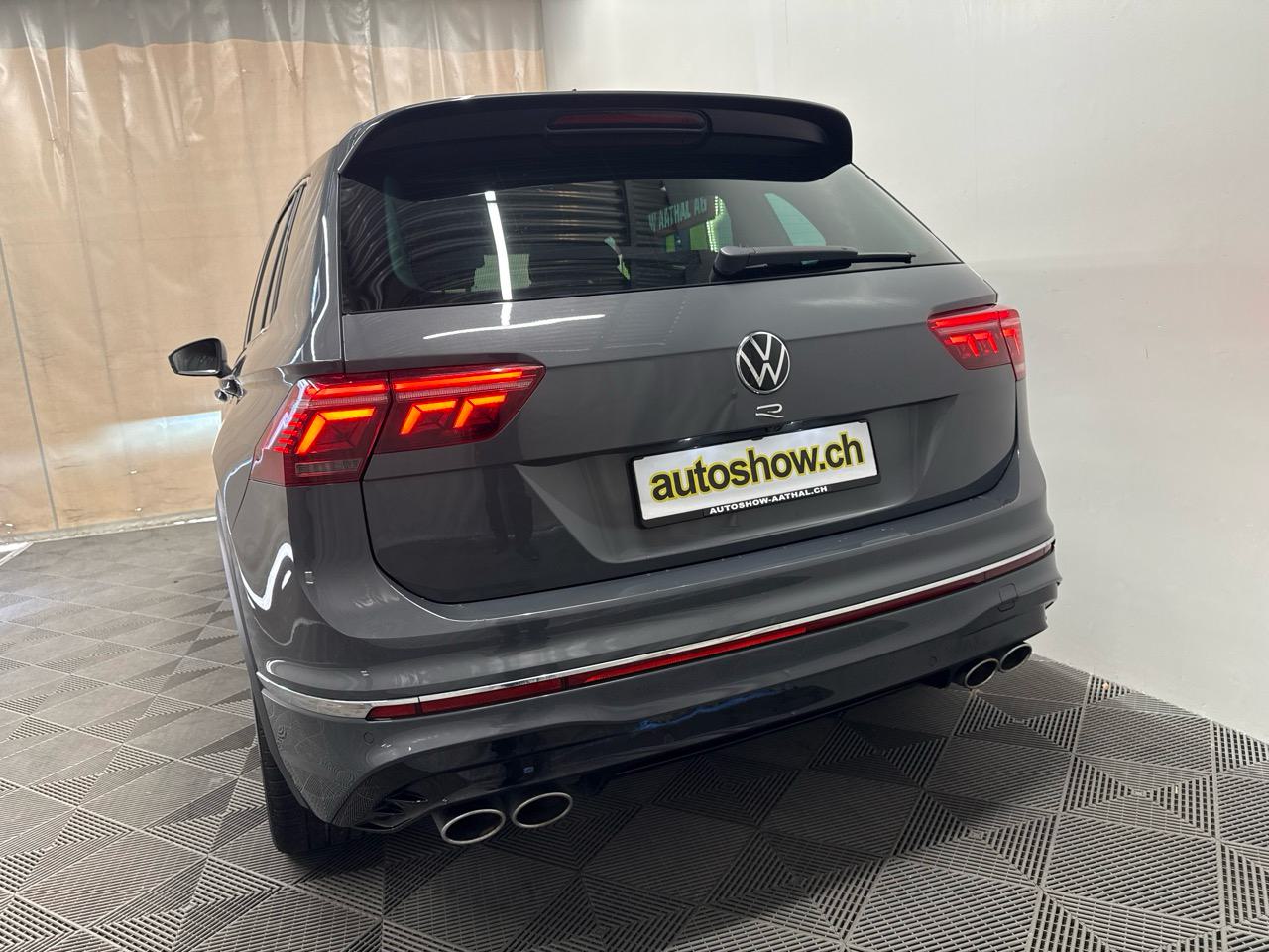 VW Tiguan 2.0TSI R 4Motion DSG-image-16