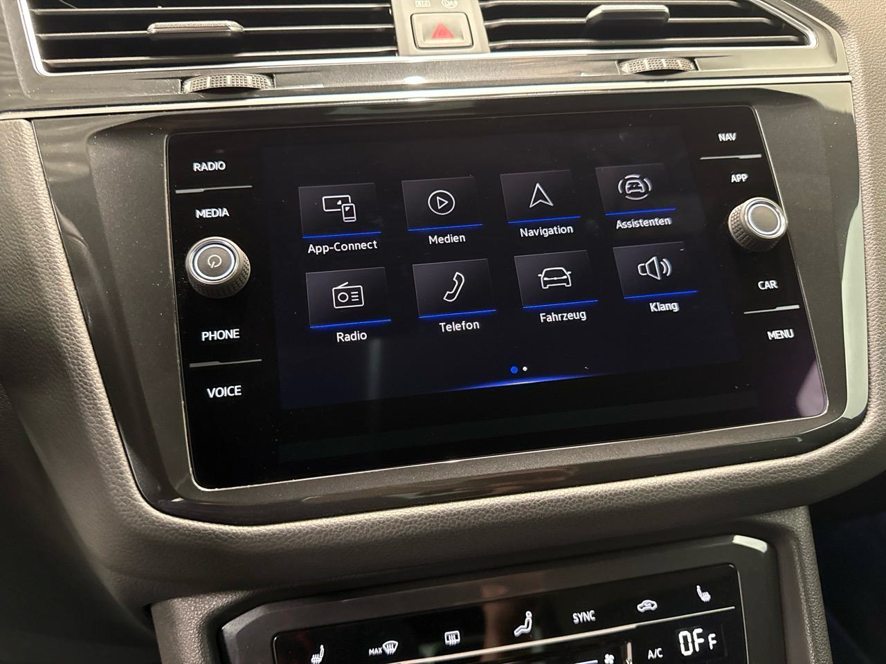 VW Tiguan 2.0TSI R 4Motion DSG-image-7