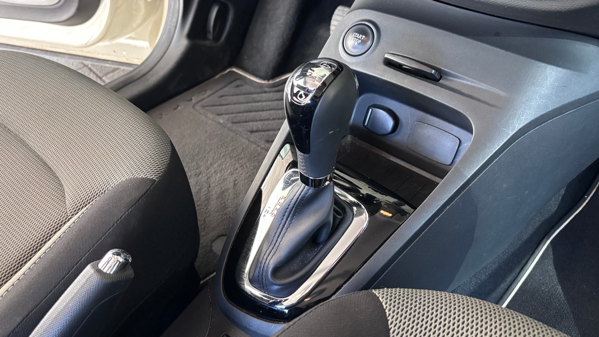 RENAULT 1.2 TCe Dynamique EDC-image-5