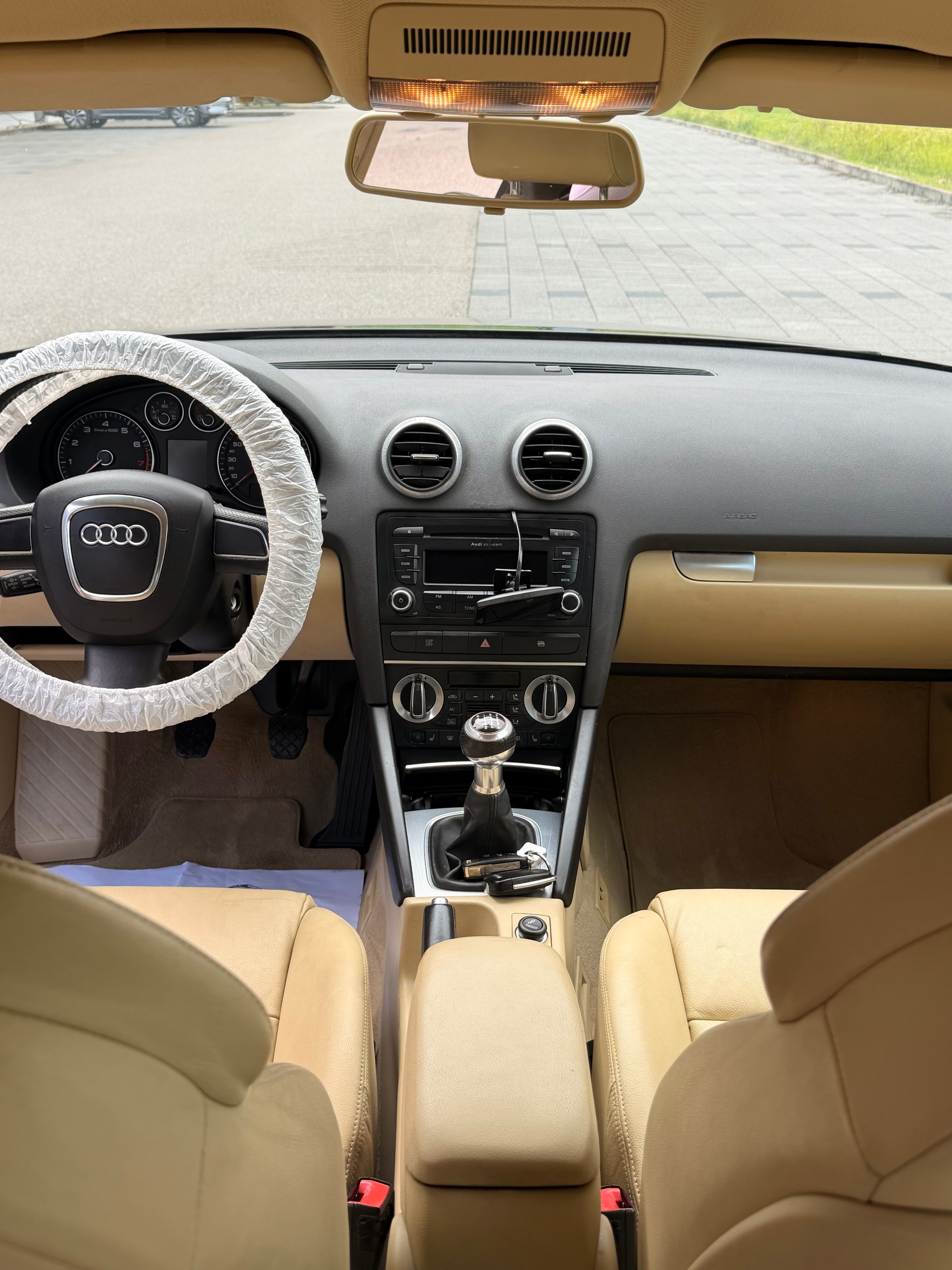 AUDI A3 Sportback 1.8 TFSI Ambiente quattro-image-9