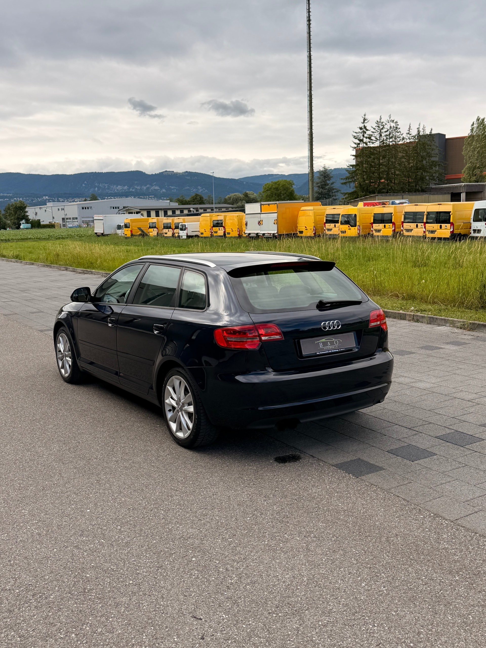 AUDI A3 Sportback 1.8 TFSI Ambiente quattro-image-5