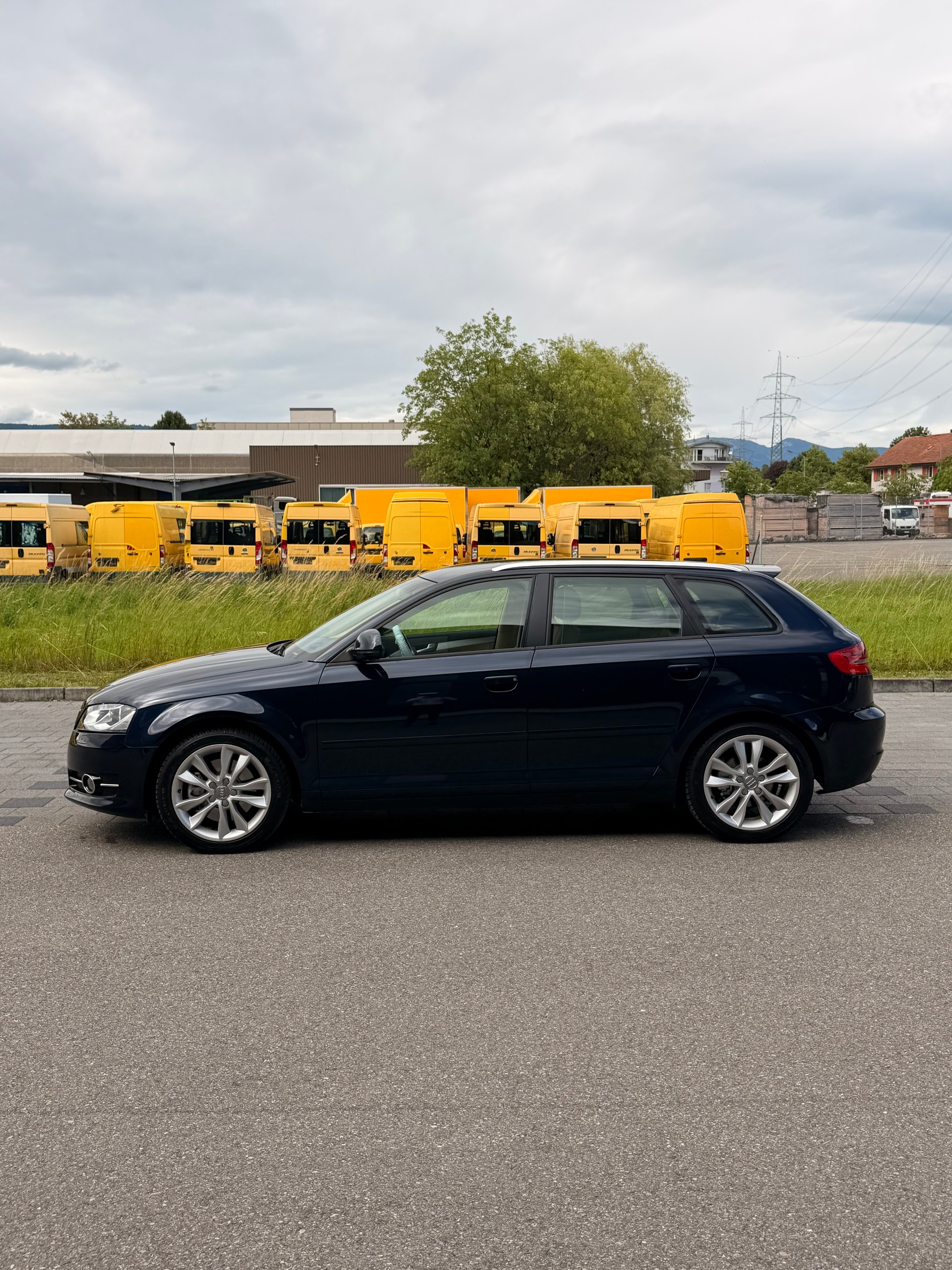 AUDI A3 Sportback 1.8 TFSI Ambiente quattro-image-6