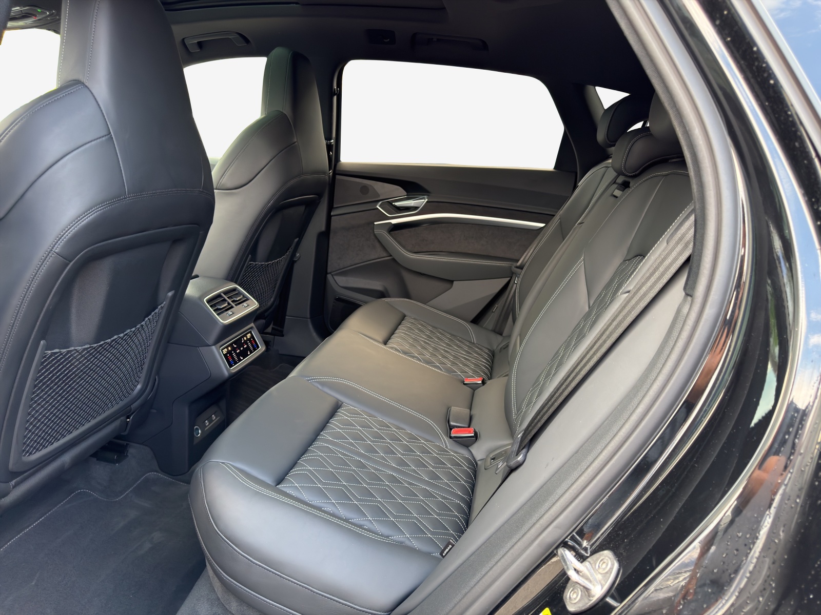 AUDI e-tron S quattro-image-11