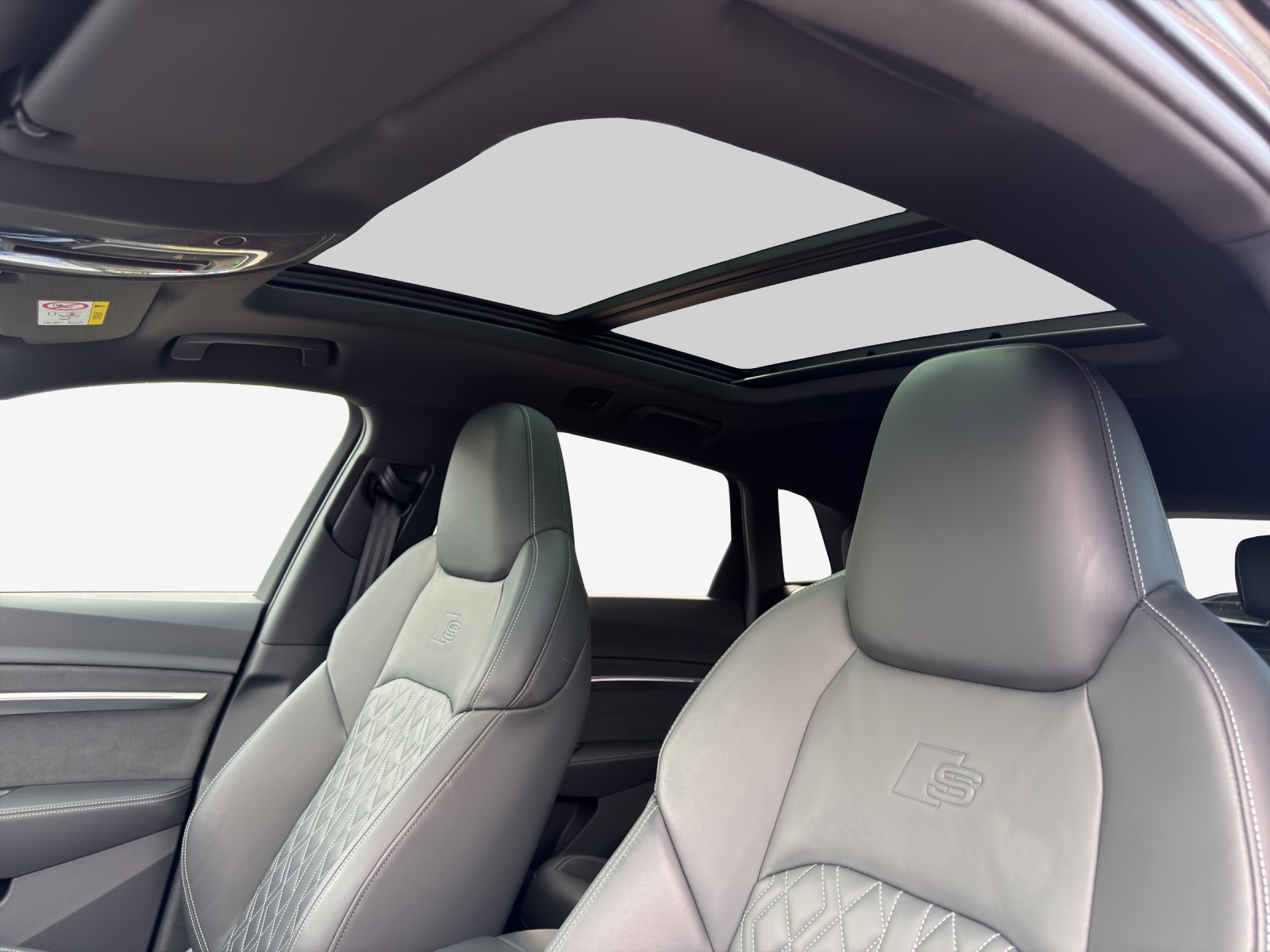 AUDI e-tron S quattro-image-14