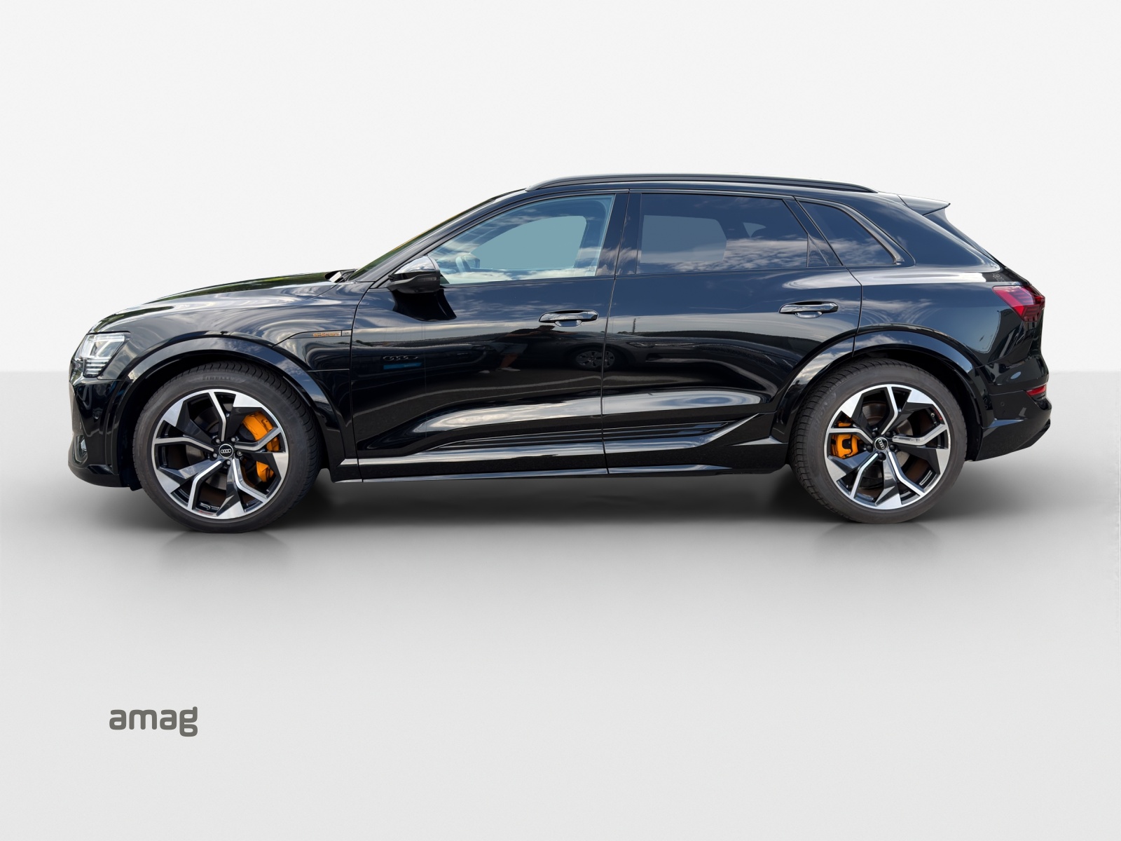 AUDI e-tron S quattro-image-1