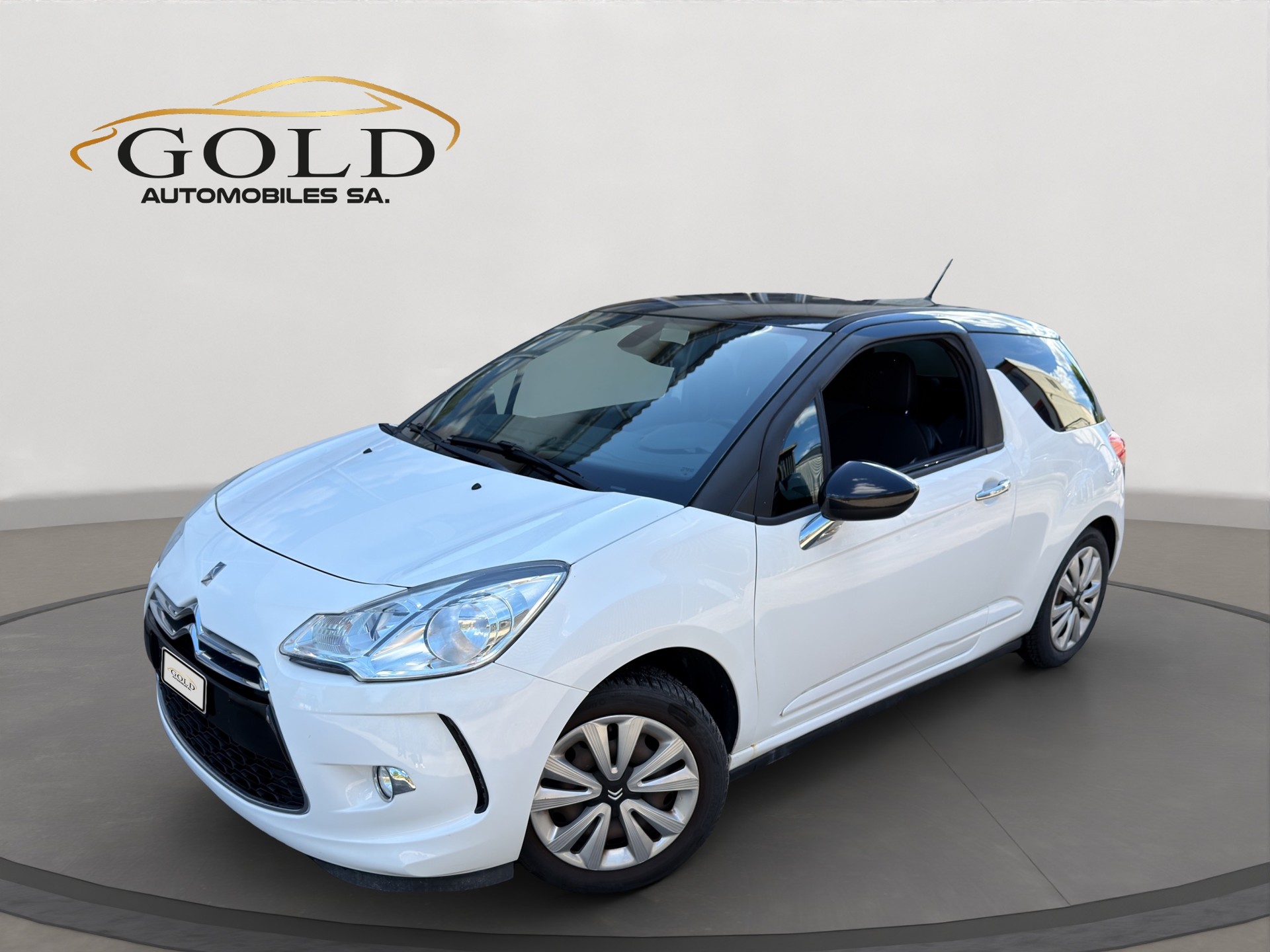DS AUTOMOBILES DS3 1.4 VTi Chic-image-0