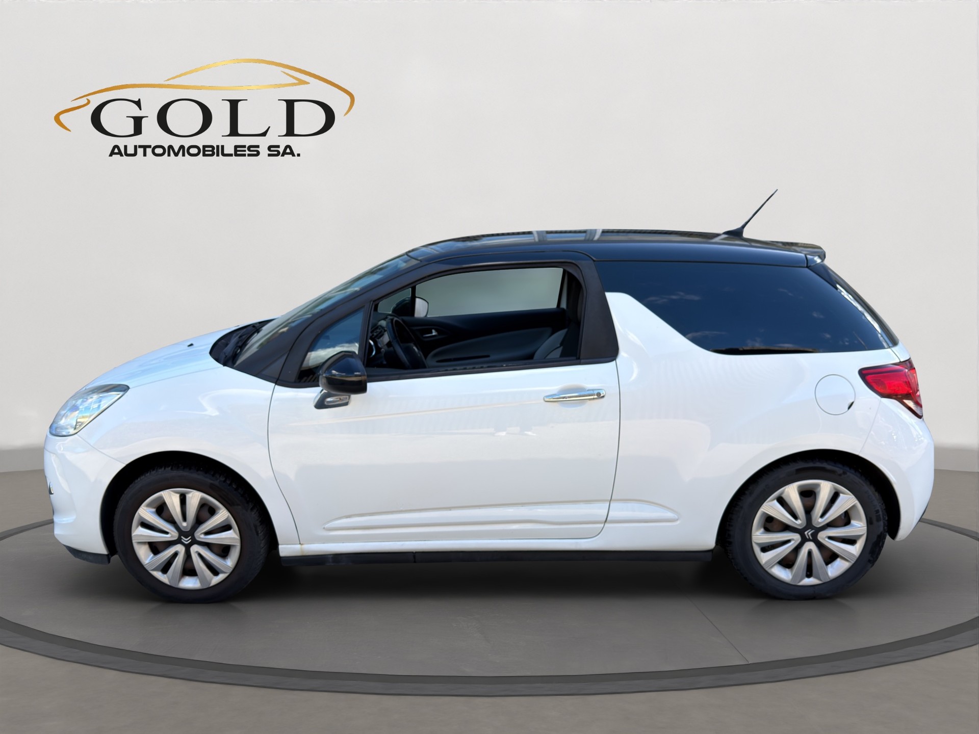 DS AUTOMOBILES DS3 1.4 VTi Chic-image-9