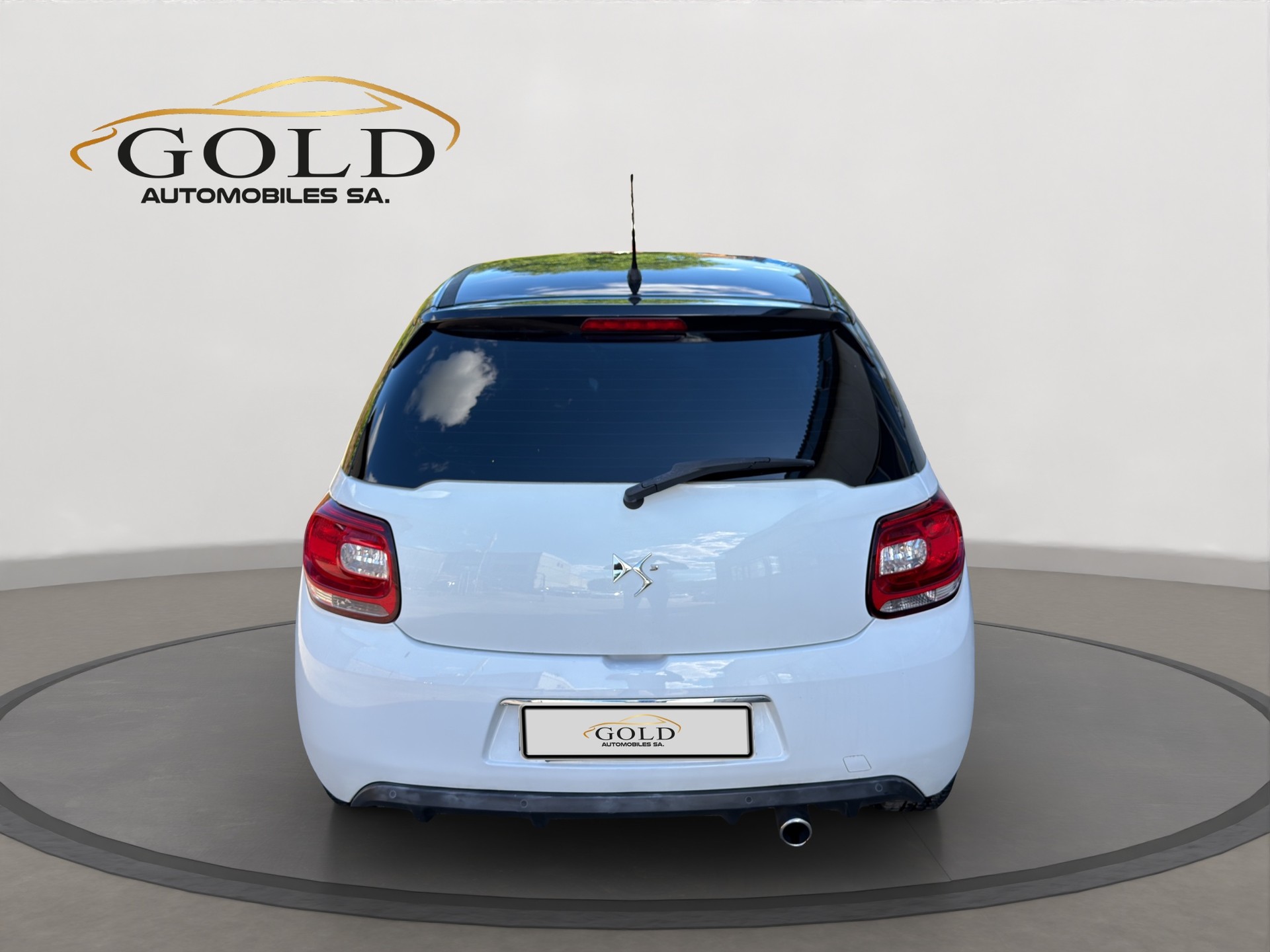 DS AUTOMOBILES DS3 1.4 VTi Chic-image-12