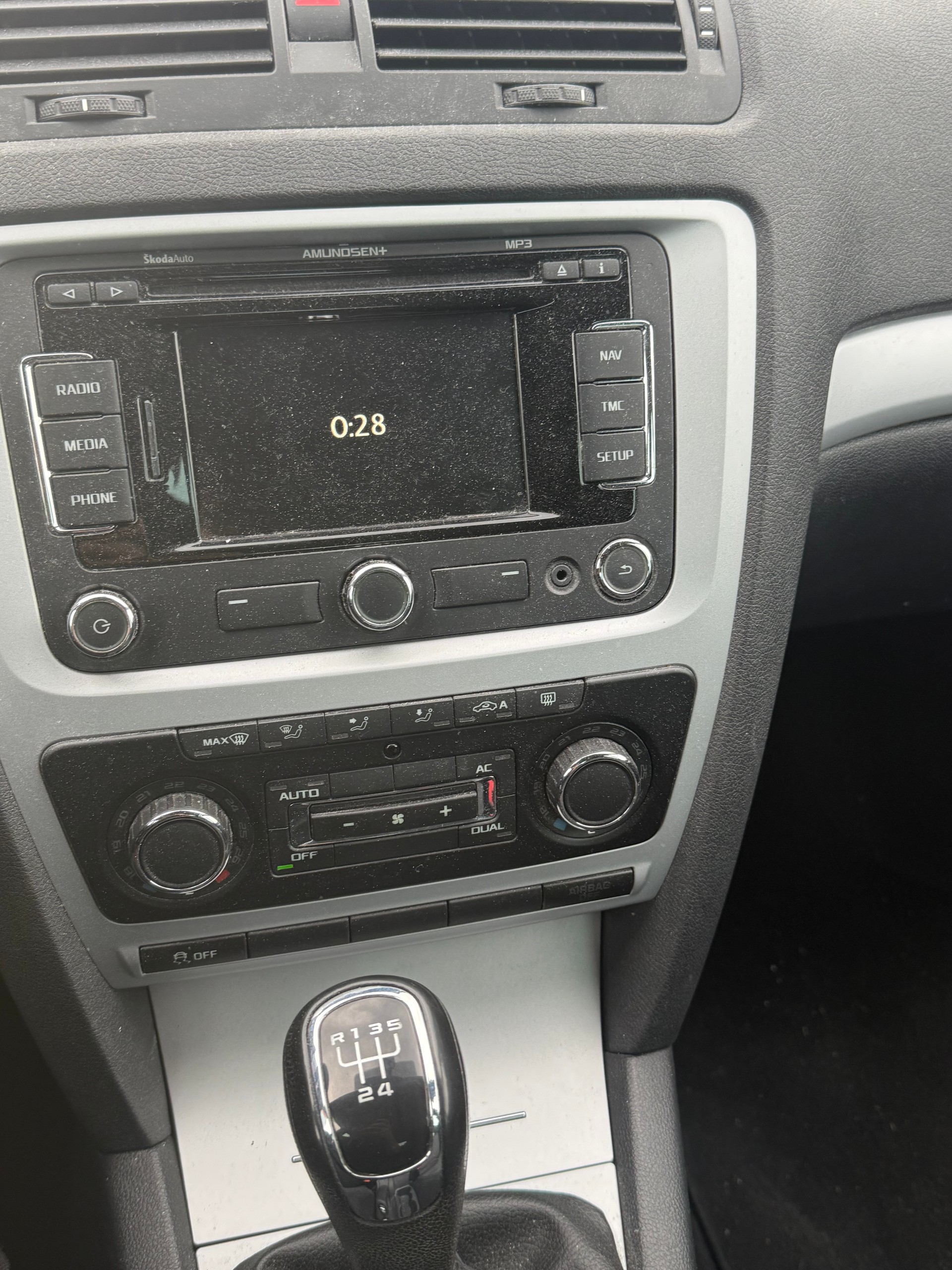 SKODA Octavia Combi 1.6 TDI Clever-image-11