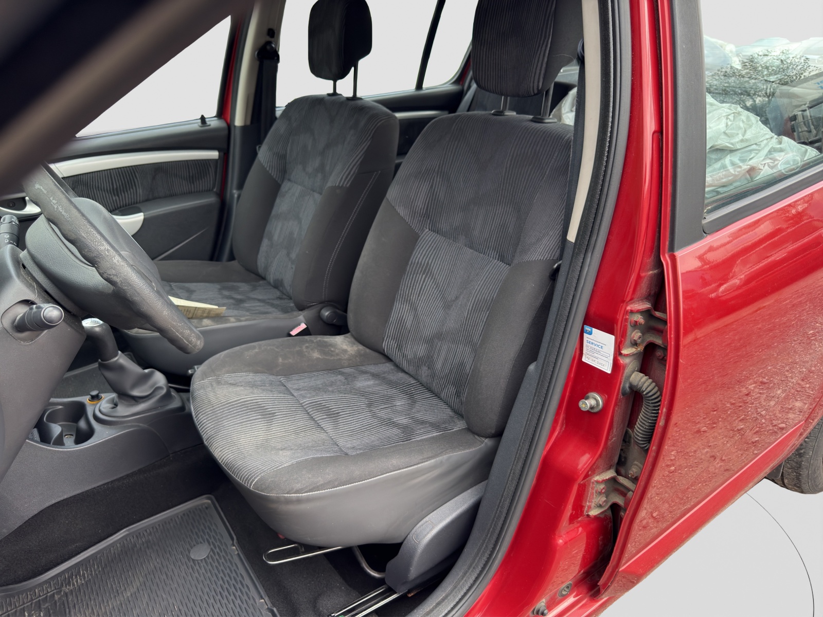 DACIA Sandero 1.6 Lauréate-image-8