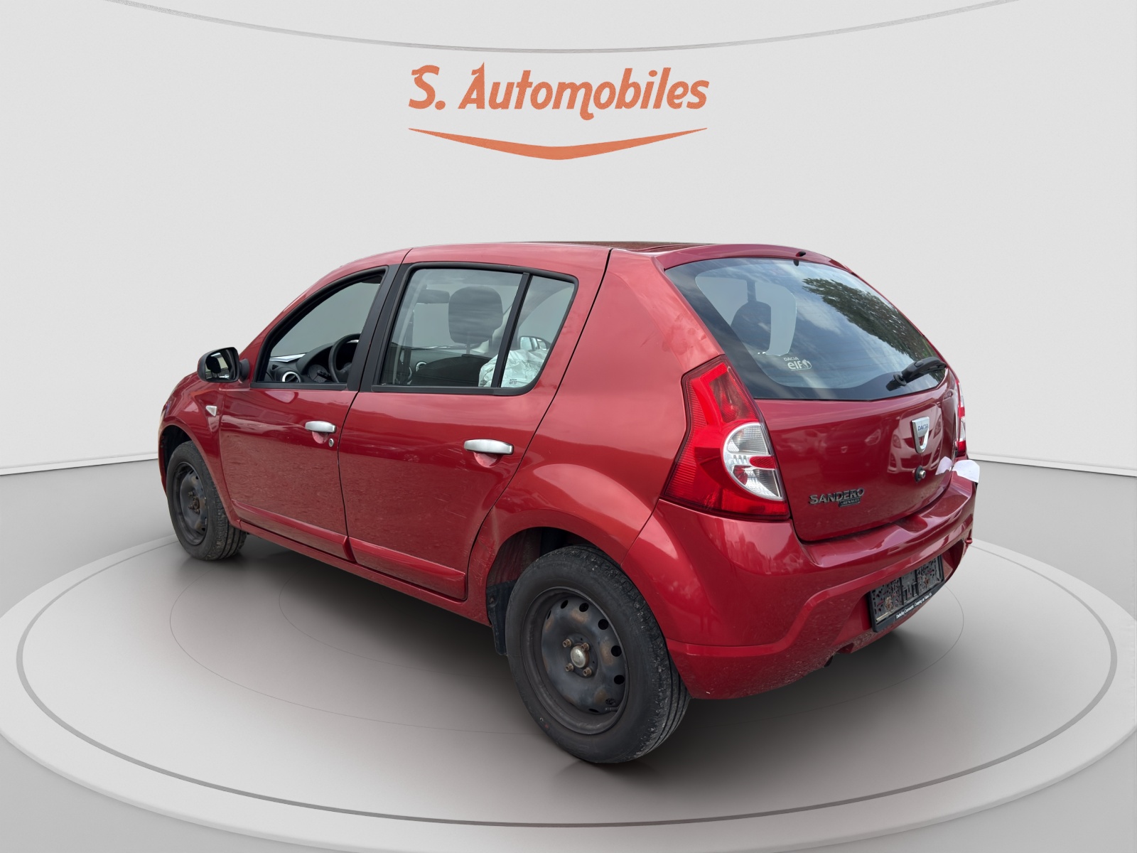 DACIA Sandero 1.6 Lauréate-image-2